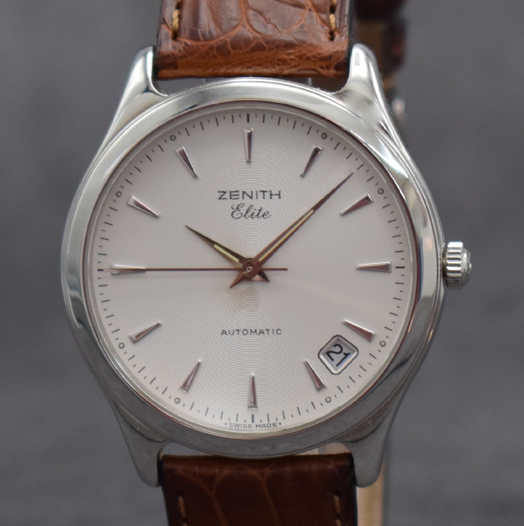 Detail c: ZENITH feine Herrenarmbanduhr Serie Elite, Schweiz um 1996, Ref. 90/010040 670, Automatik, Edelstahlgeh. inkl. orig. Lederband m. orig. Dornschl., ...