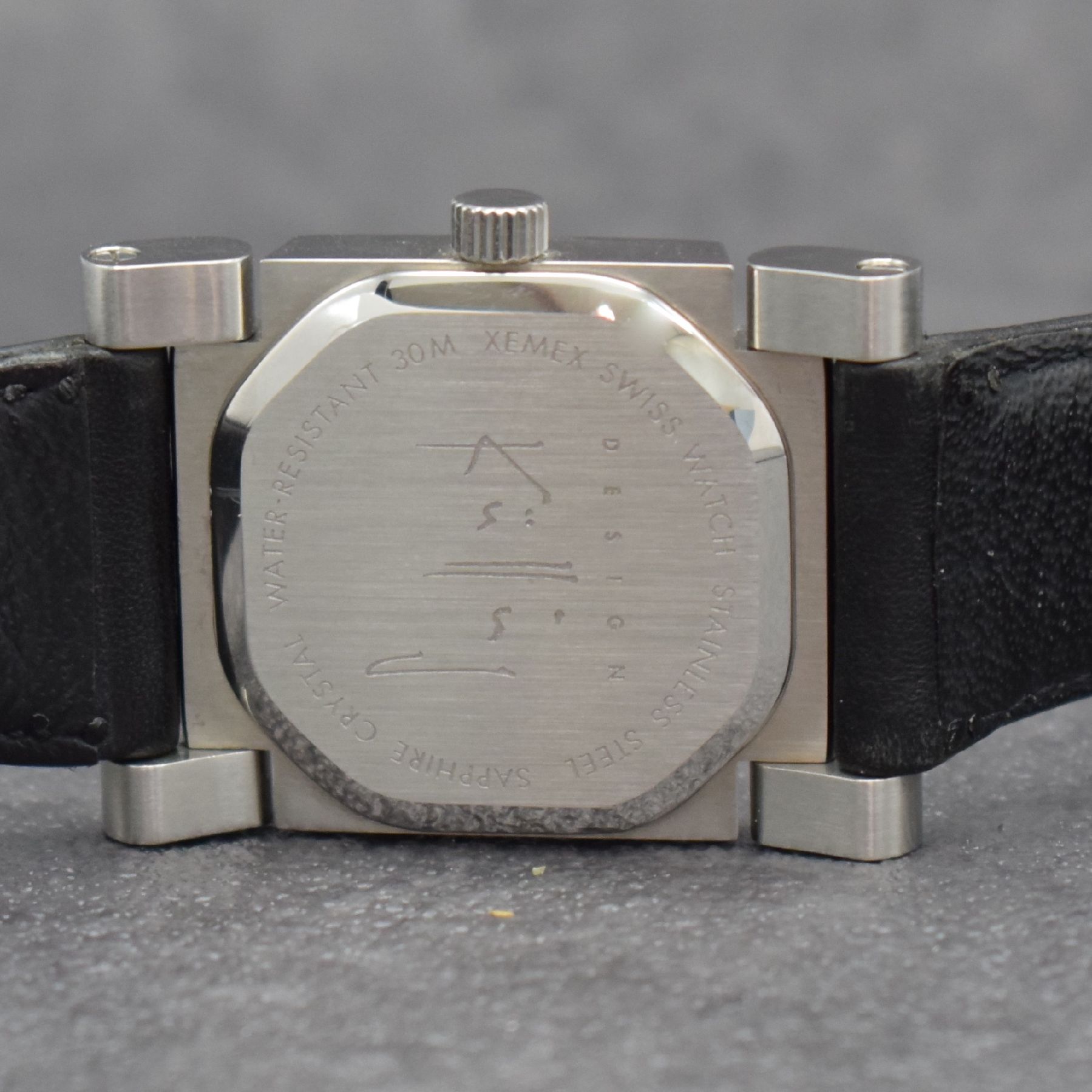 Detail f: XEMEX Herrenarmbanduhr Avenue Design Külling in Edelstahl, Schweiz um 2000, quarz, Boden aufgedr., Lederband m. orig. Dornschl., bewegl. Bandanst., ...