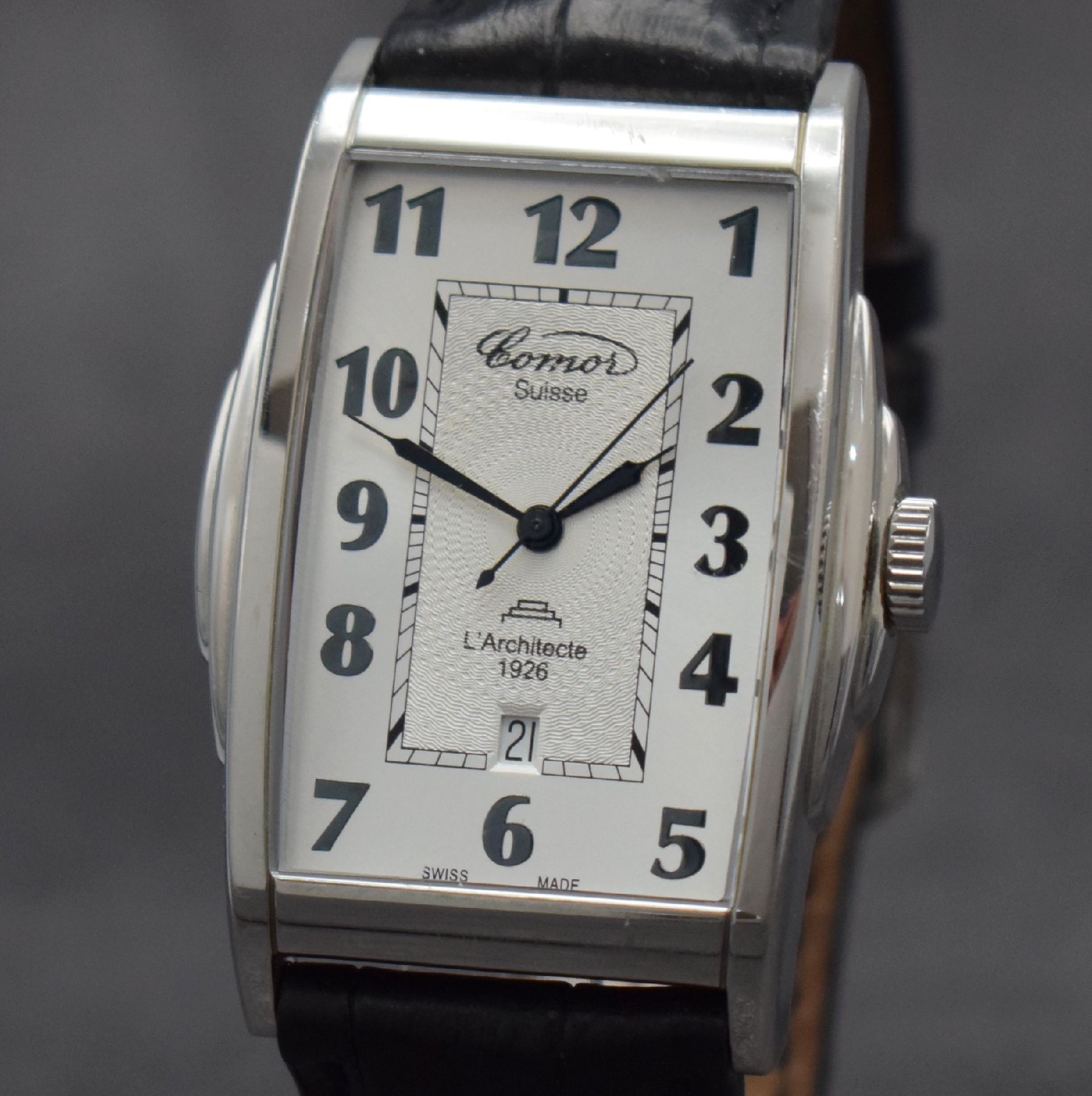 Detail b: COMOR Herrenarmbanduhr L´Architecte 1926, Schweiz um 2005, Automatik, Edelstahlgeh. im Art-Deco Stil, 4-fach verschr. Boden m. Sichtfenster, neutr. ...