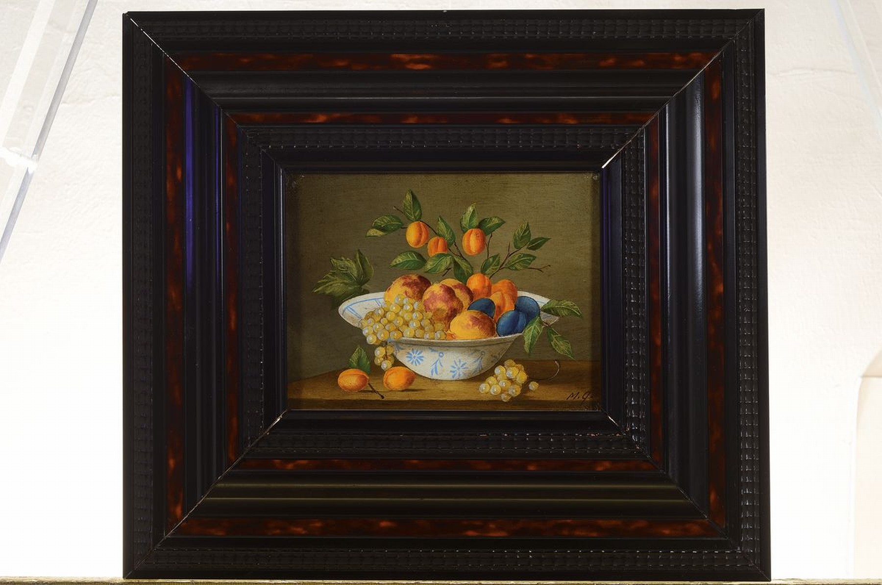 Detail n: Monogrammist M.Q., zeitgenössischer Traditionalist, zwei Pendants mit Obststillleben im Stil der alten Meister, Öl/Lwd, beide monogrammiert, je ca. ...