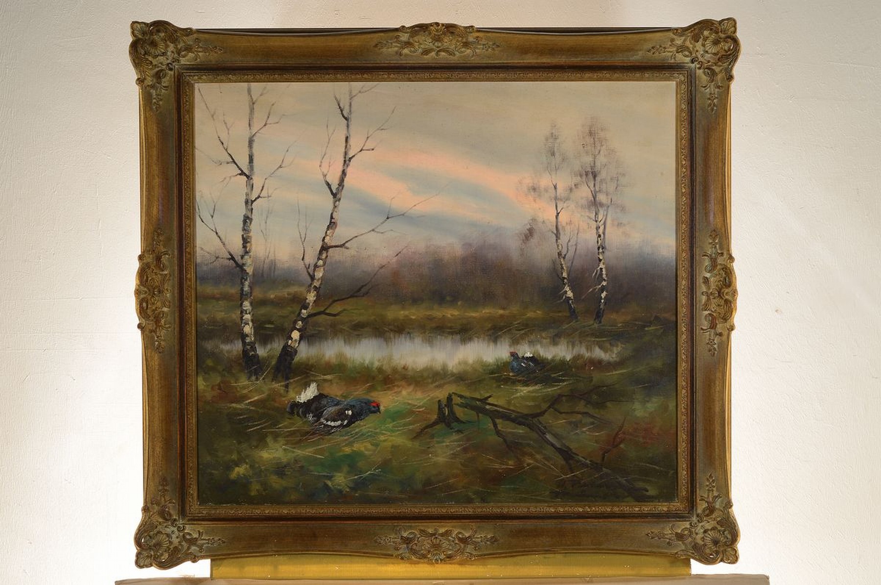 Detail k: H. Petersen, Maler des 20. Jh., Auerhähne am Waldteich, Öl/Lwd, rechts unten signiert, ca. 70x80cm, R. ca. 88x98cm