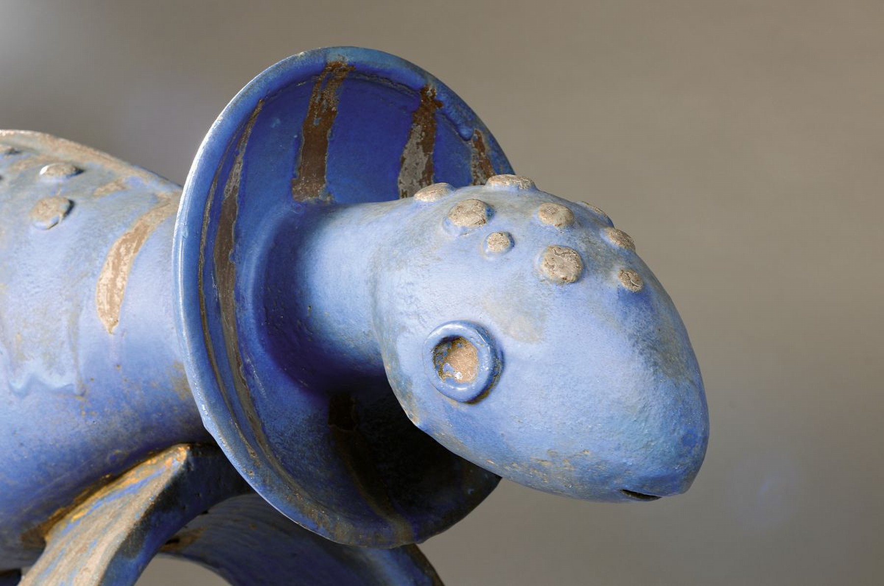 Detail a: Eva Fritz-Lindner, 1933 Düsseldorf -2017 Karlsruhe, bekannte Karlsruher Bildhauerin, die seit 1955 für die Majolika Manufaktur Karlsruhe als freie ...