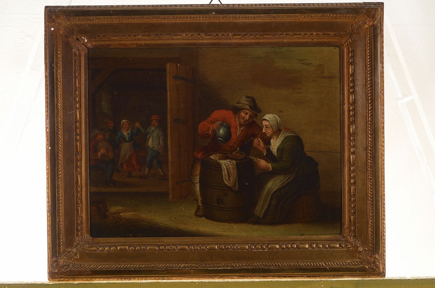 Detail k: Unbekannter Künstler, Niederlande, um 1760-1780, Wirtshausinterieur, im rechten Vordergrund Paar beim Essen, im linken Hintergrund tanzendes Paar ...