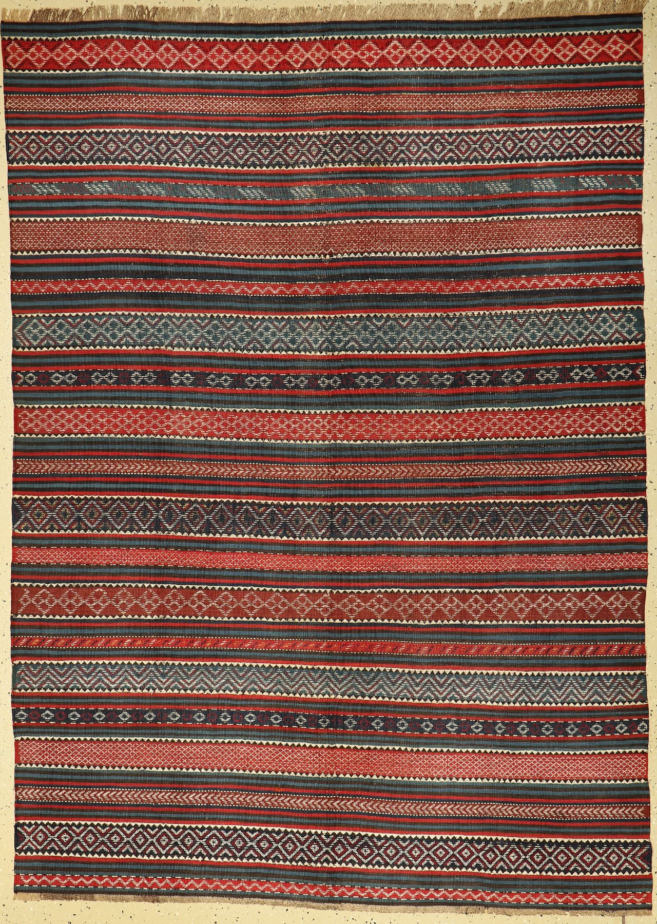 Armenische Kelim, Kaukasus, um 1900, Wolle auf Wolle, ca. 225 x 162 cm, EHZ: 3