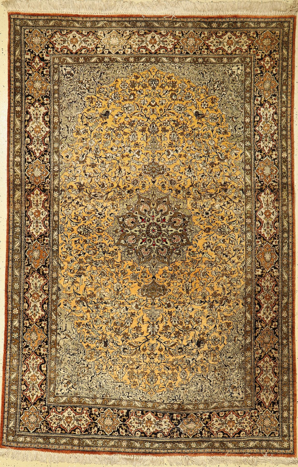Ghom Seide, Persien, ca. 60 Jahre, reine Naturseide, ca. 208 x 136 cm, EHZ: 2