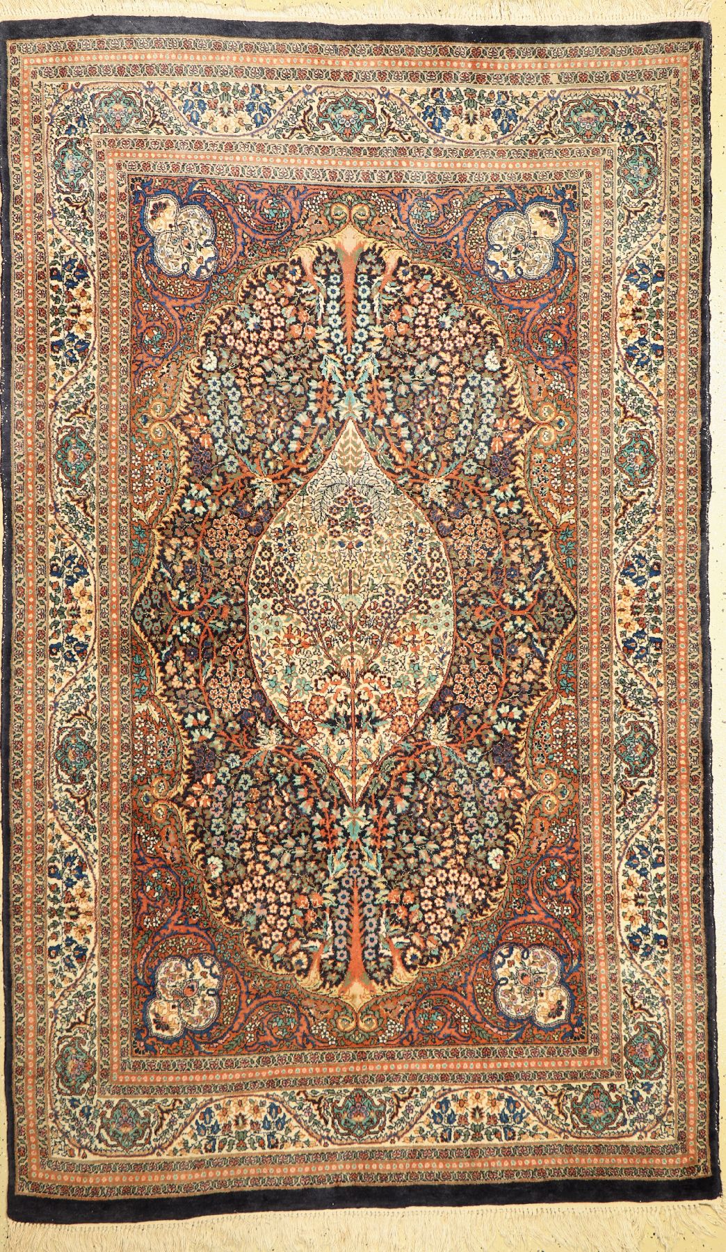 Lahore fein, Pakistan, ca. 50 Jahre, Korkwolle, ca. 226 x 140 cm, EHZ: 2