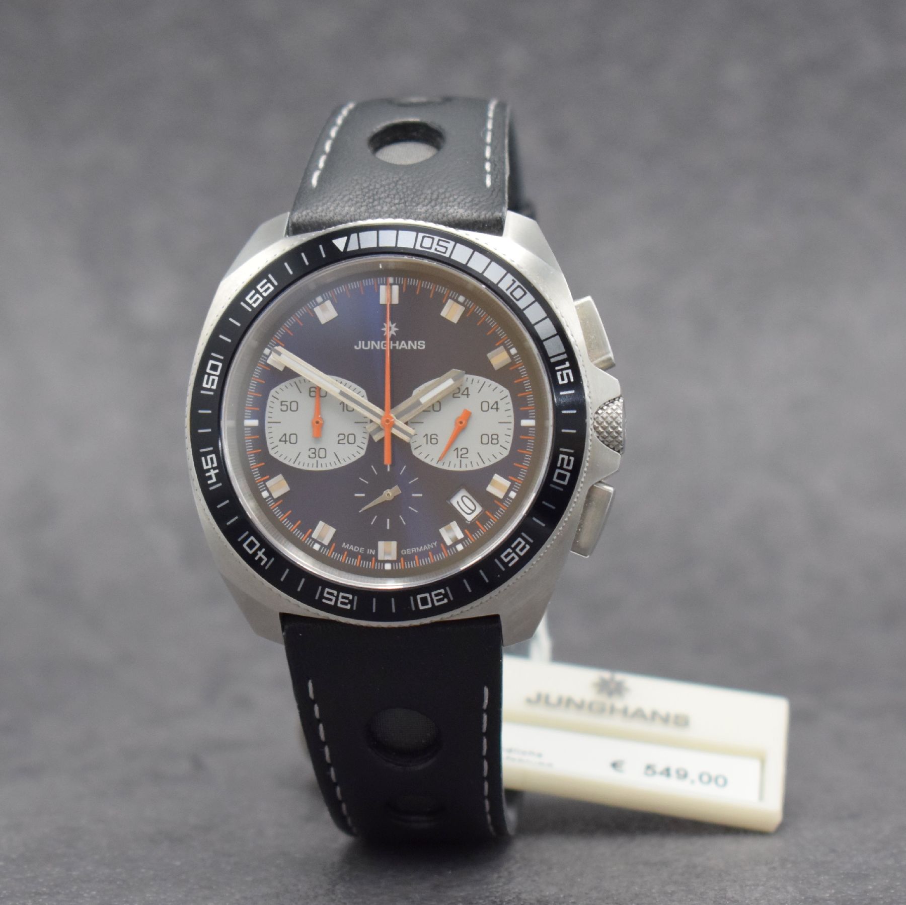 Detail b: JUNGHANS Armbandchronograph 1972 Chronoscope Referenz 041/4261.00, Deutschland um 2018, quarz, Edelstahlgeh. inkl. orig. Lederband m. orig. ...