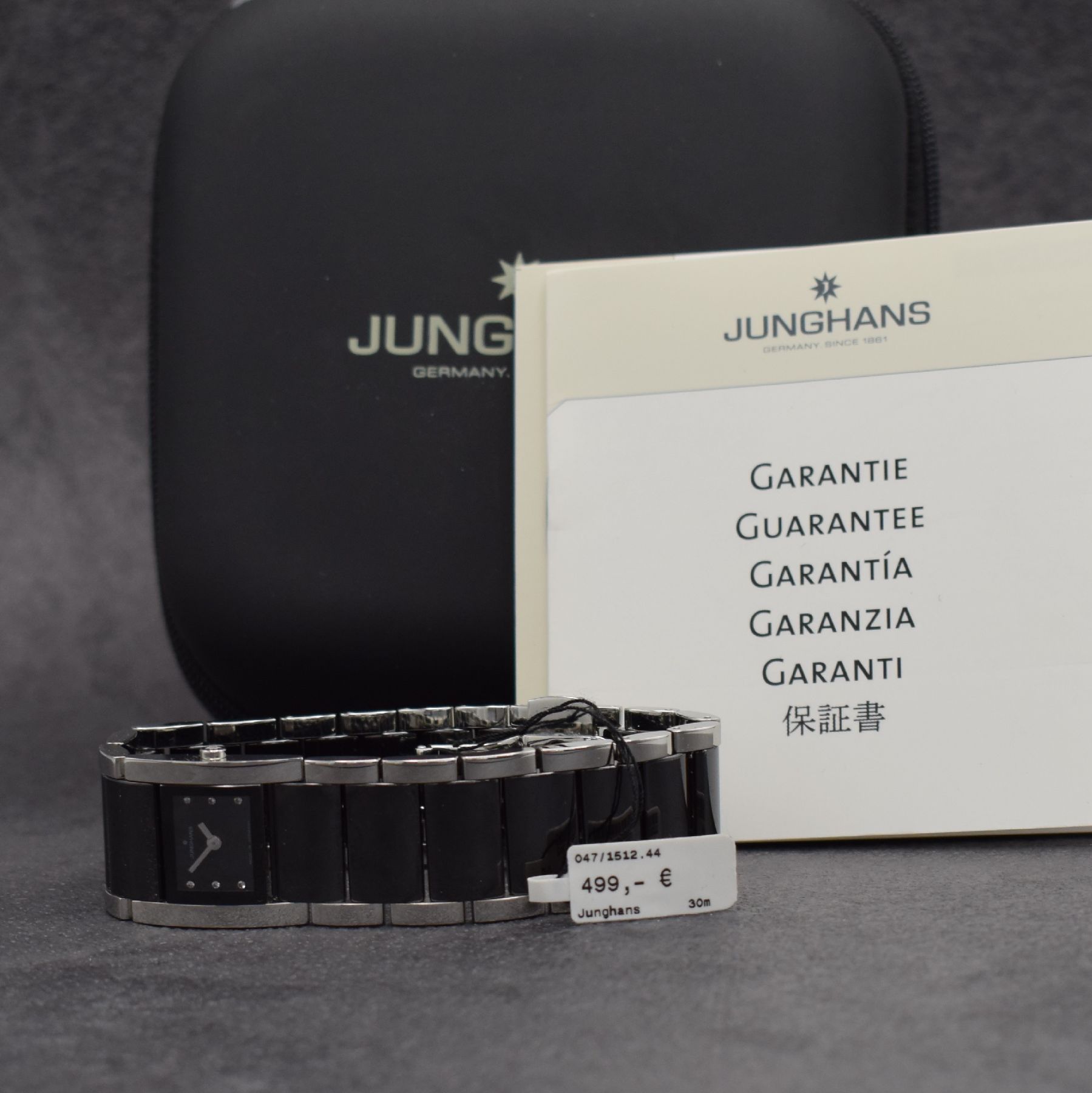 Detail e: JUNGHANS Damenarmbanduhr Collection Anytime Referenz 047/1512.44, Deutschland um 2018, quarz, Edelstahl & Keramik kombiniert, Gliederband m. dopp. ...
