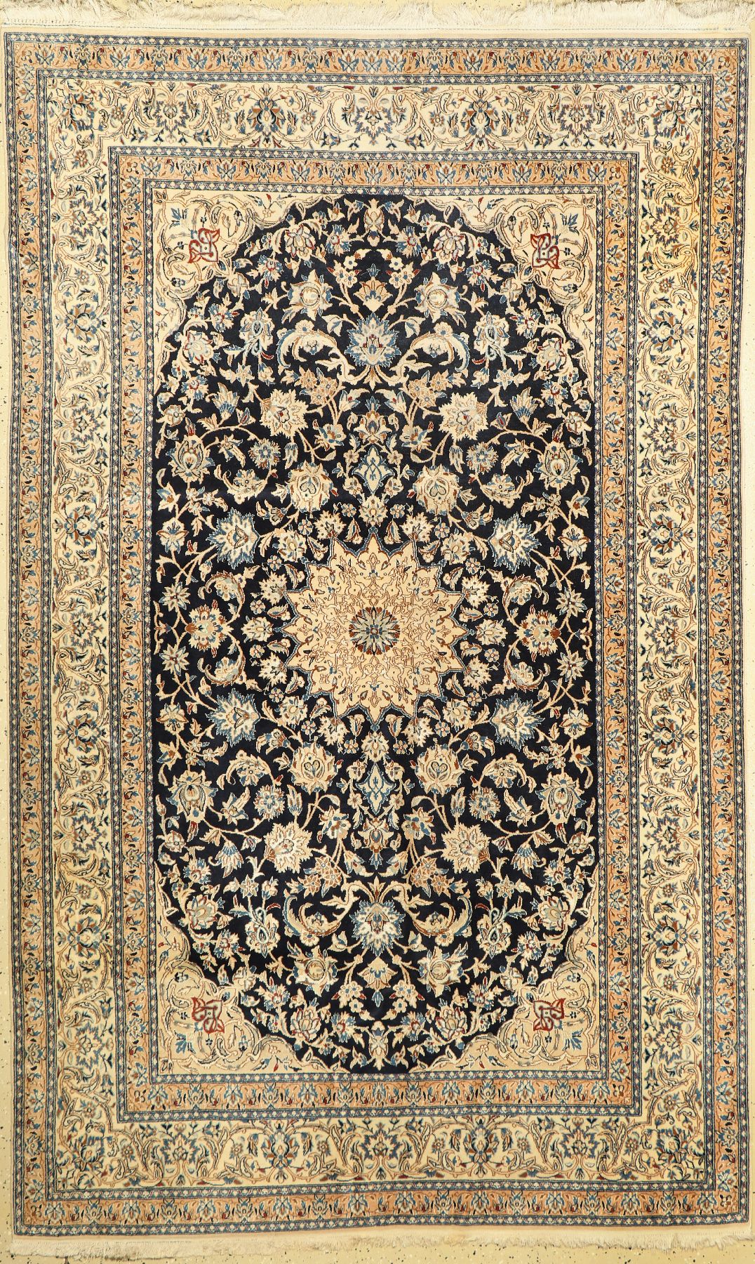 Nain fein (6 La), Persien, ca. 60 Jahre, Korkwolle mit Seide, ca. 262 x 160 cm, Reinigungsbedürftig, EHZ: 2