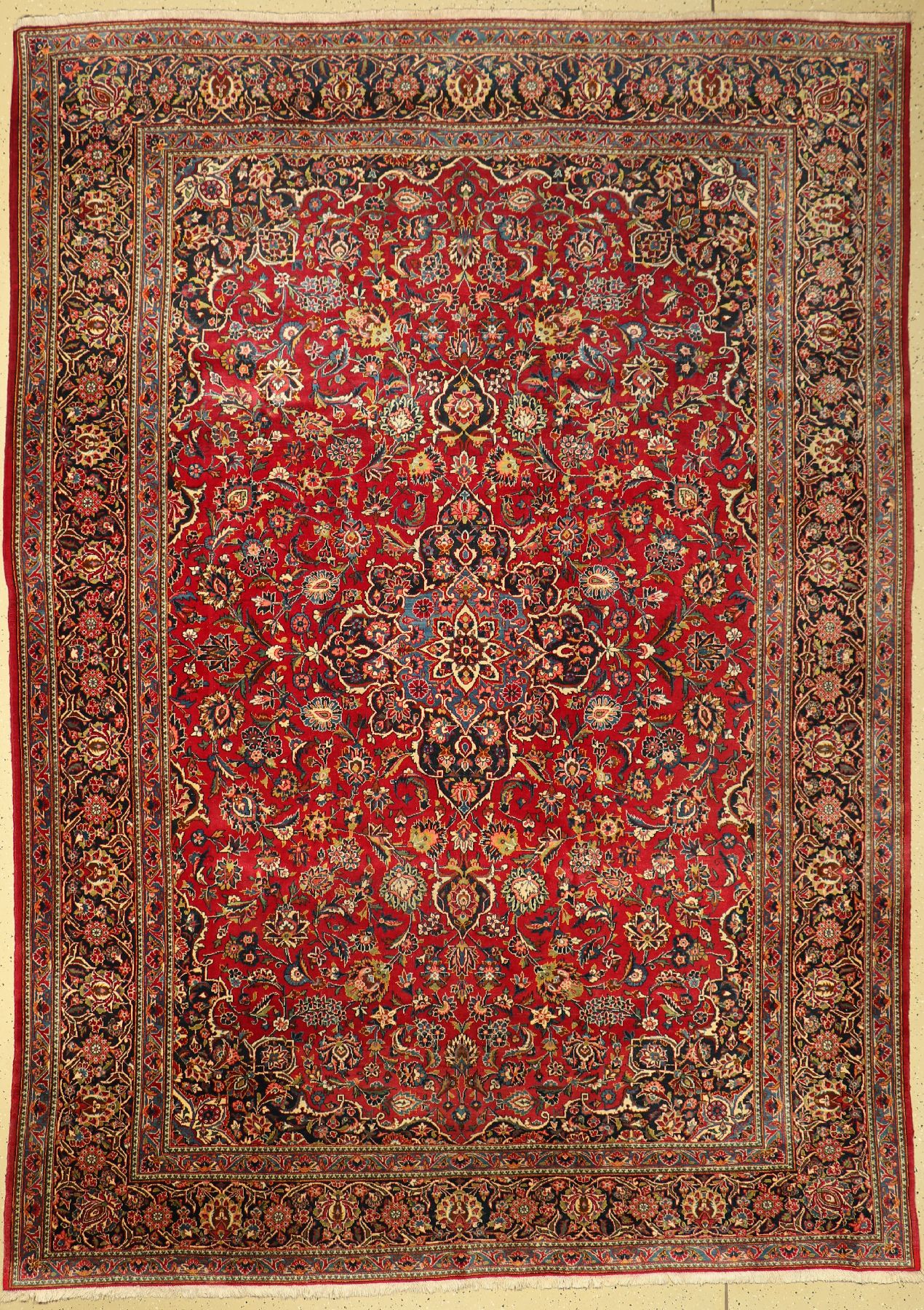 Keschan Kork alt, Persien, ca. 50 Jahre, Korkwolle, ca. 338 x 243 cm, EHZ: 2-3, (leichtverblaßt)