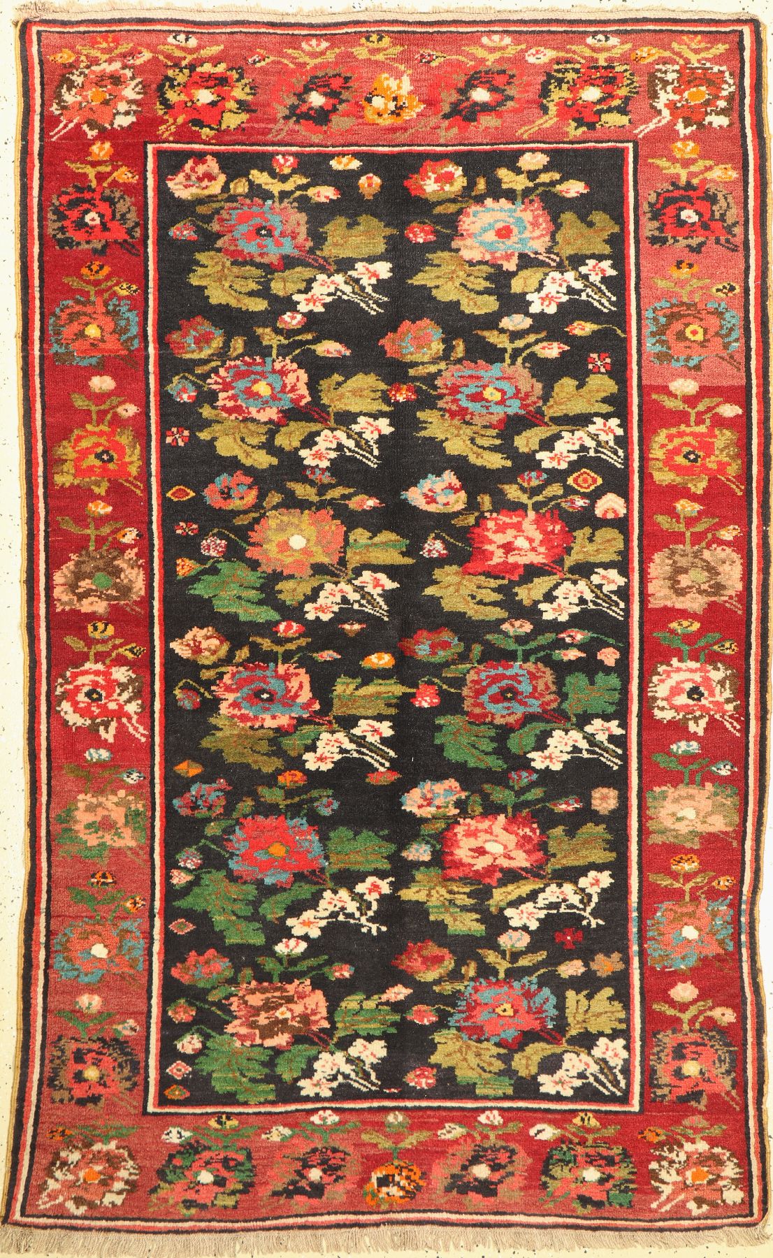 Karabagh alt, Kaukasus, um 1940, Wolle auf Wolle, ca. 210 x 130 cm, EHZ: 2