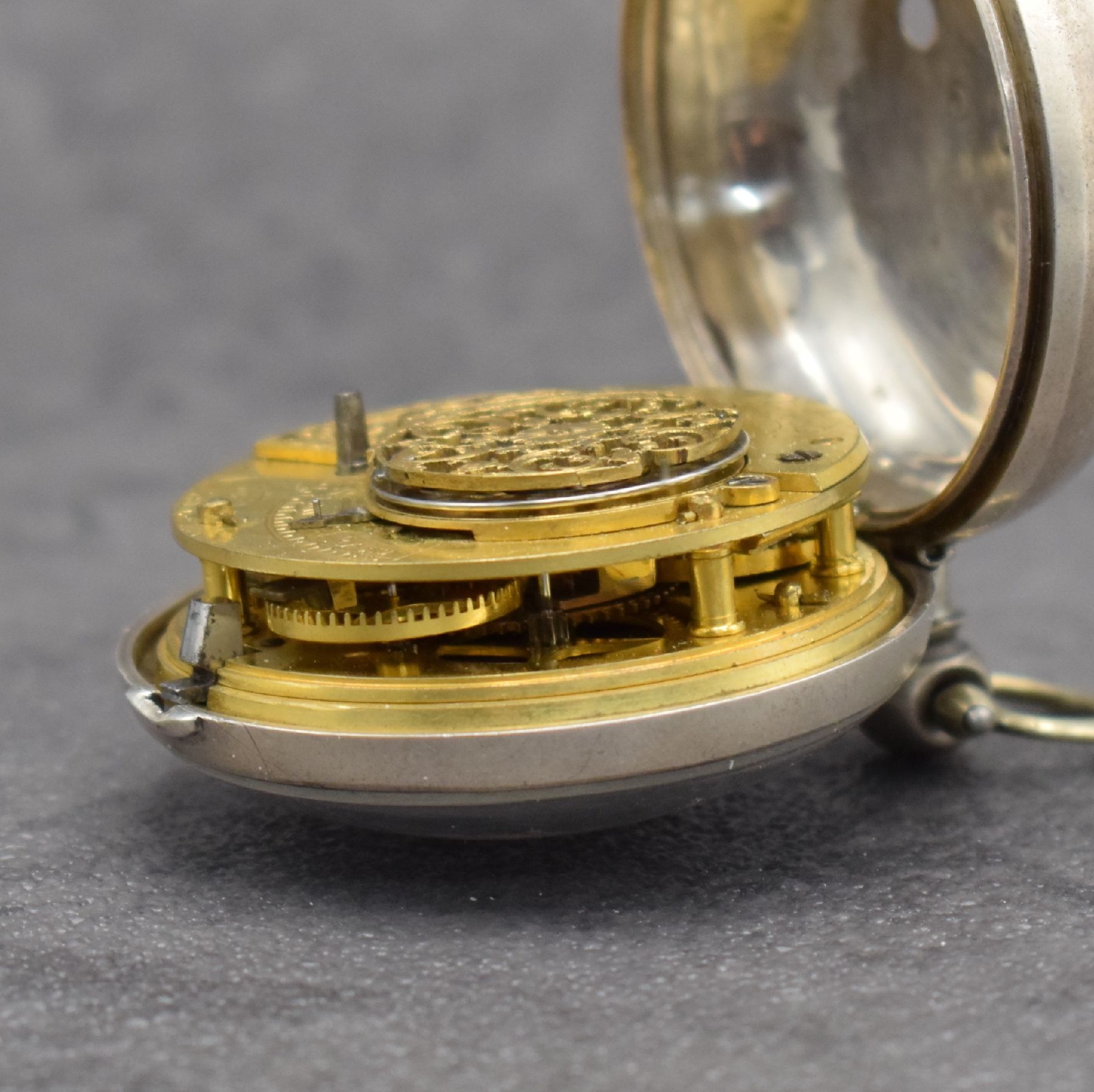 Detail f: Wn. ROBERTS Derby Spindeltaschenuhr in Silber, Hallmark London 1820, glattes Geh. & Übergeh. dell., Emailzifferbl. m. röm. Zahlen besch., ...