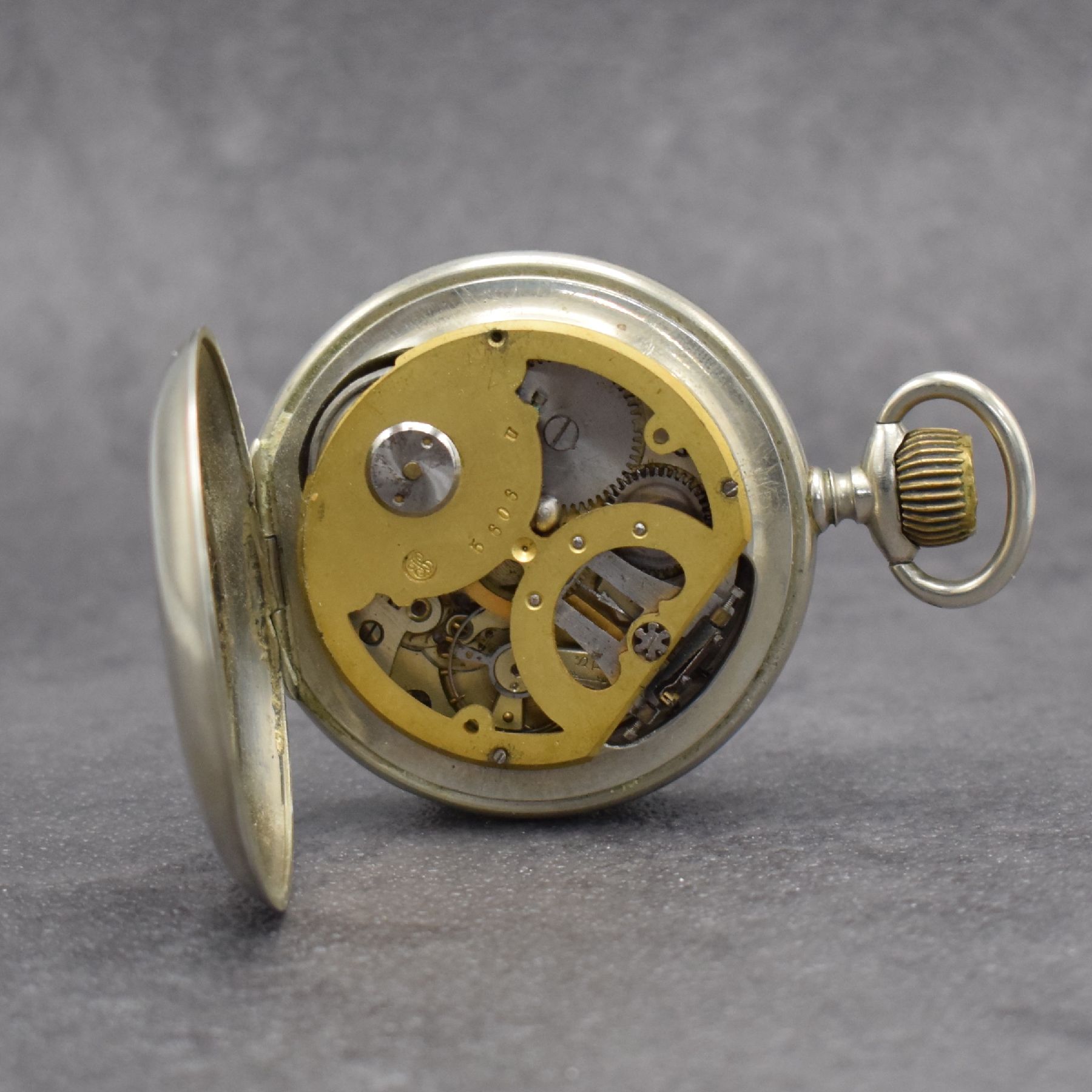 Detail d: ALTITUDO Nickeltaschenuhr mit Barometer & Thermometer, Schweiz um 1890, glattes Geh., zentrales Emailzifferbl. besch., kl. Sek. b. 6, vers. ...