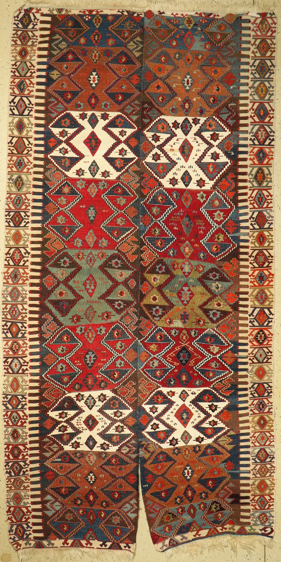 Anatol Kelim antik(2 Bahnig), Türkei, um 1910, Wolle auf Wolle, ca. 335 x 168 cm, EHZ: 2-3, (kleiner Fleck)