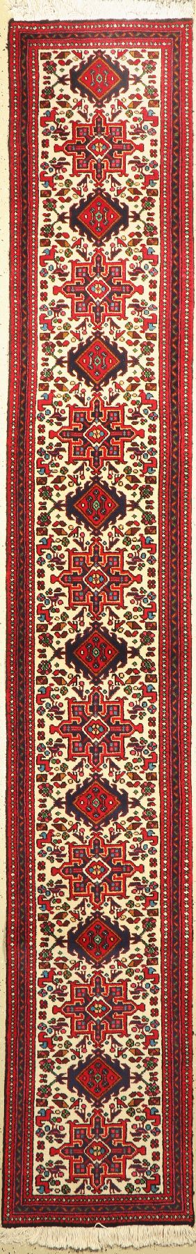 Garadjeh, Persien, ca. 50 Jahre, Wolle auf Baumwolle, ca. 379 x 57 cm,guter Zustand