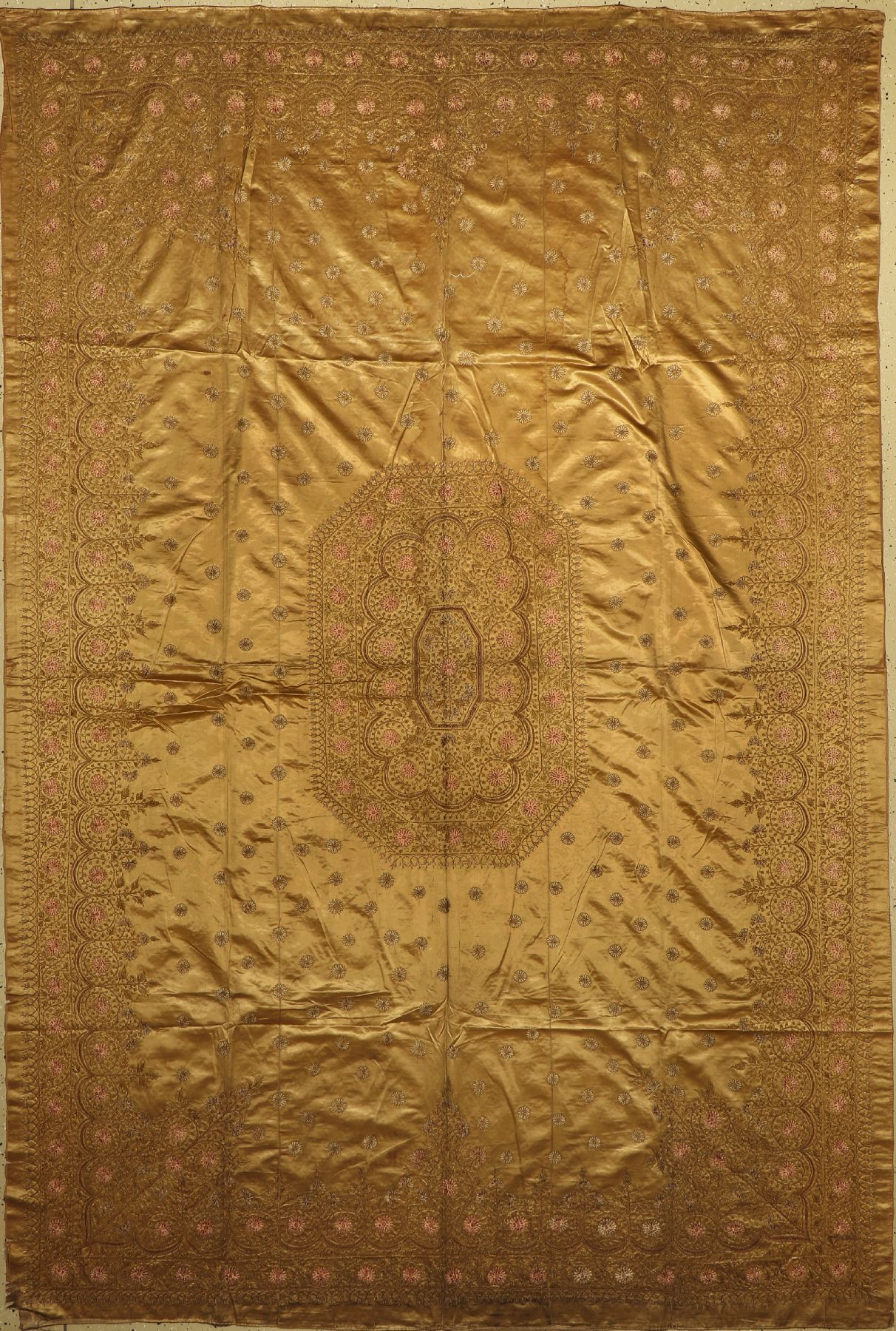 Seiden Stickerei, Türkei, End 19 Jhd, Metall und Seide, ca. 278 x 184 cm, EHZ: 2