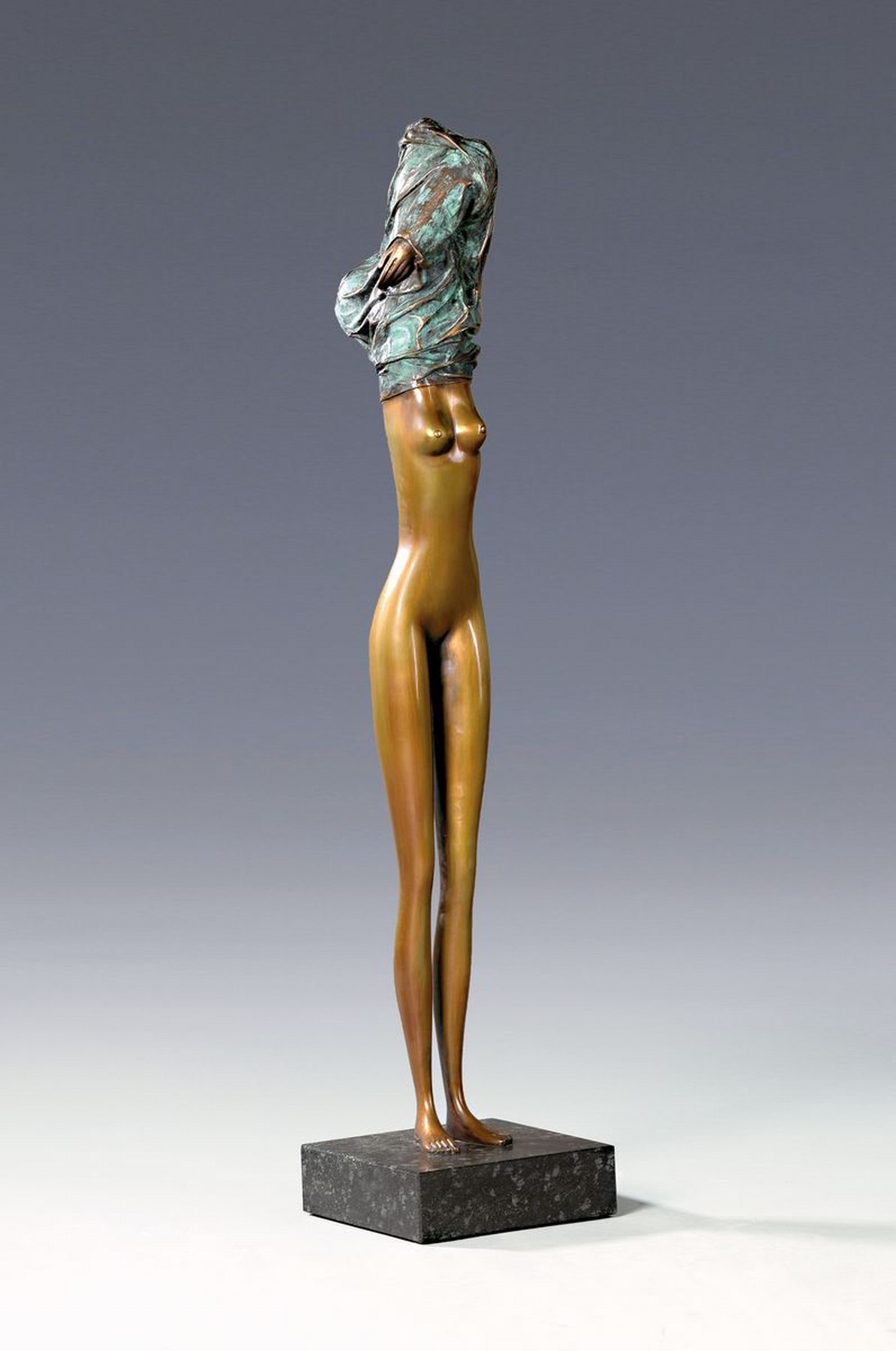 Bruno Bruni, geb. 1935 in Gradara, Bronzeskulptur, "Die Schöne", sign., num. 112/280, H. ca. 96 cm, inkl. Zertifikat