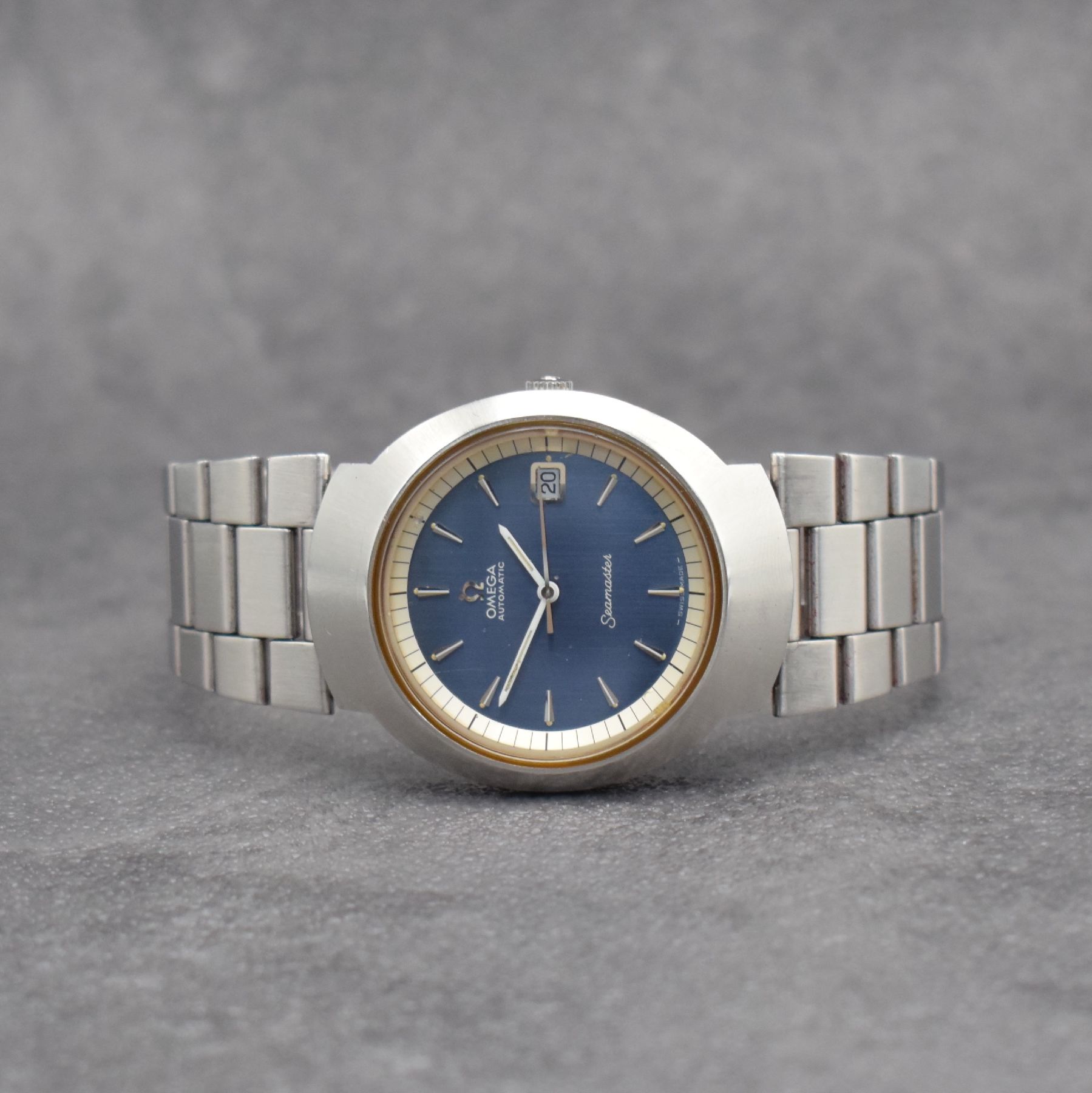 OMEGA Herrenarmbanduhr Modell Seamaster, Automatik, Ref.-Nr. 166.090, Schweiz um 1971, mass. Edelstahlgeh. inkl. neutr. Gliederband, Boden m. ...