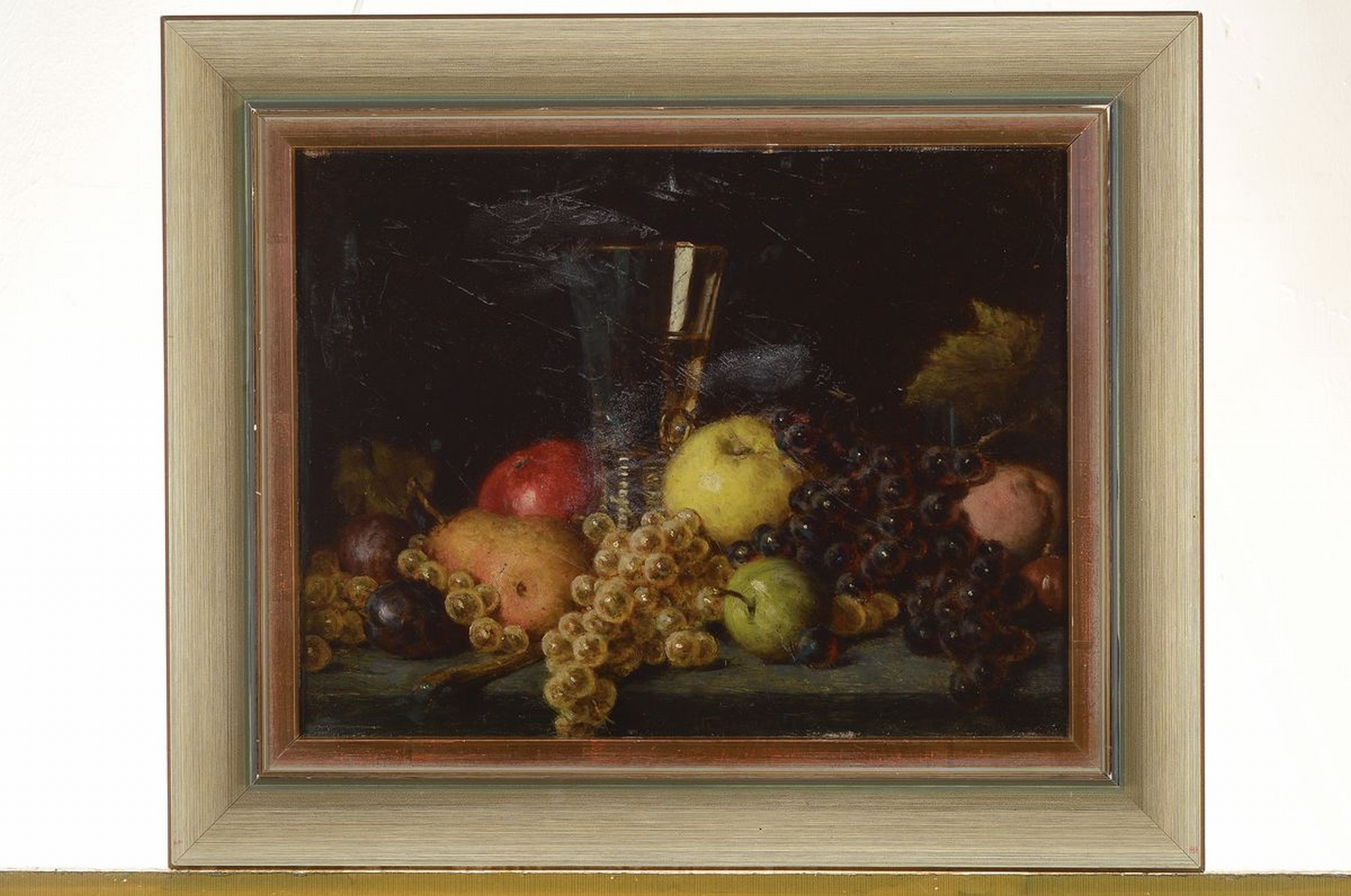 Detail k: Theodor van der Beek, 1838 - 1921, Stillleben mit Obst und Glas, Öl/ Mahagoniplatte, mittig unten signiert, leicht verschmutzt, ca. 33 x 42 cm, ...