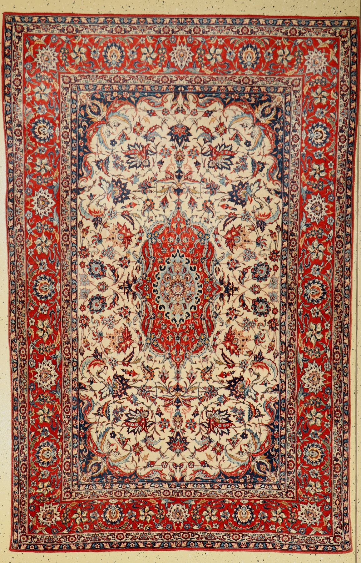 Esfahan antik, Persien, um 1900, Wolle auf Baumwolle, ca. 218 x 146 cm, EHZ: 2-3, (kleiner geflickter Riß)
