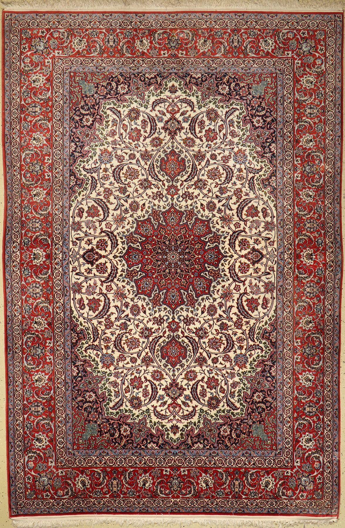 Esfahan fein, Persien, ca. 50 Jahre, Korkwolle mit und auf Seide, ca. 304 x 205 cm,EHZ: 2