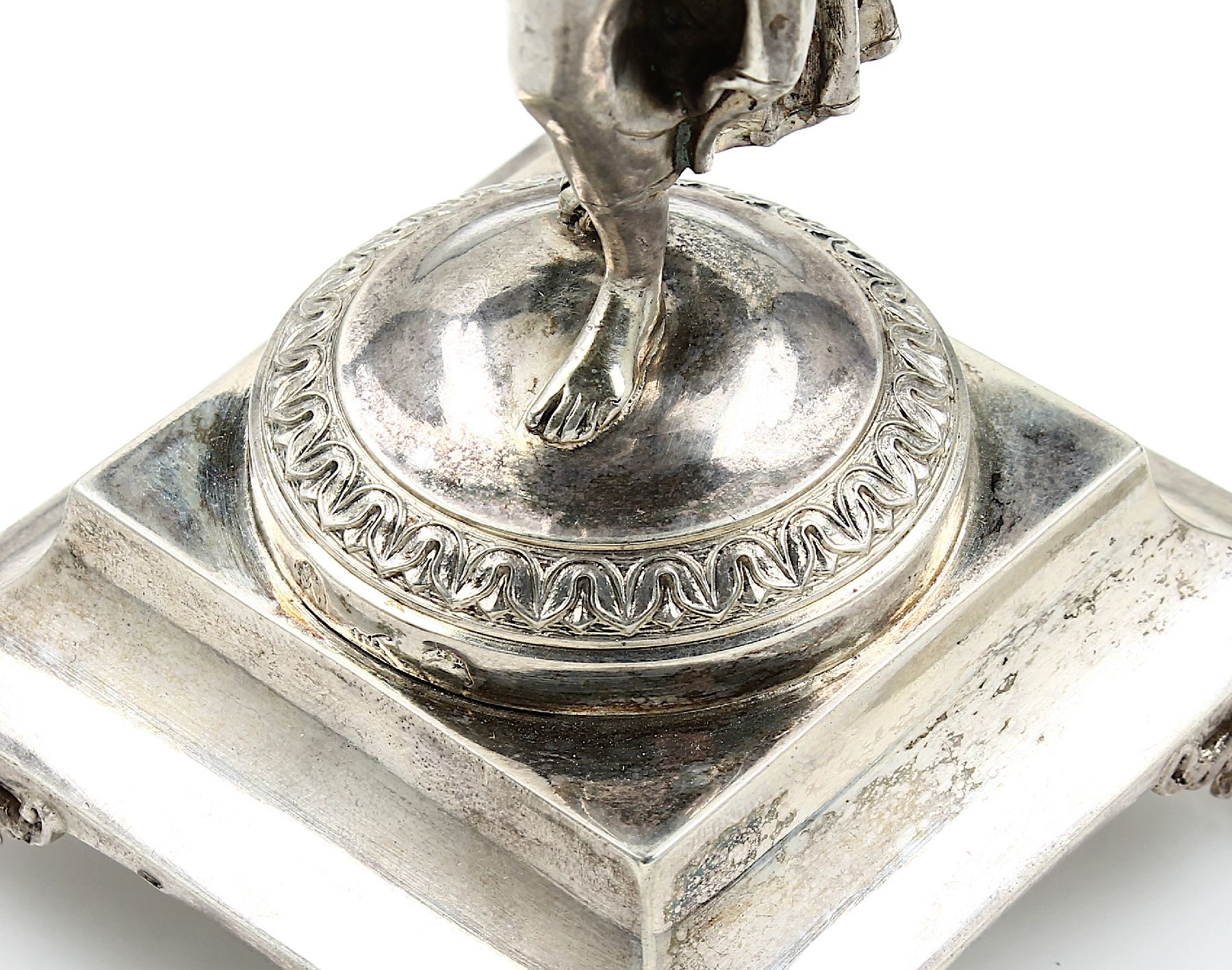 Detail b: Silber Skulptur, franz. Import um 1900, Silber geprüft, Fanatasiepunzen wohl Portugal,massive Figur, Darstellung einer Fortuna mit Anspielung auf ...