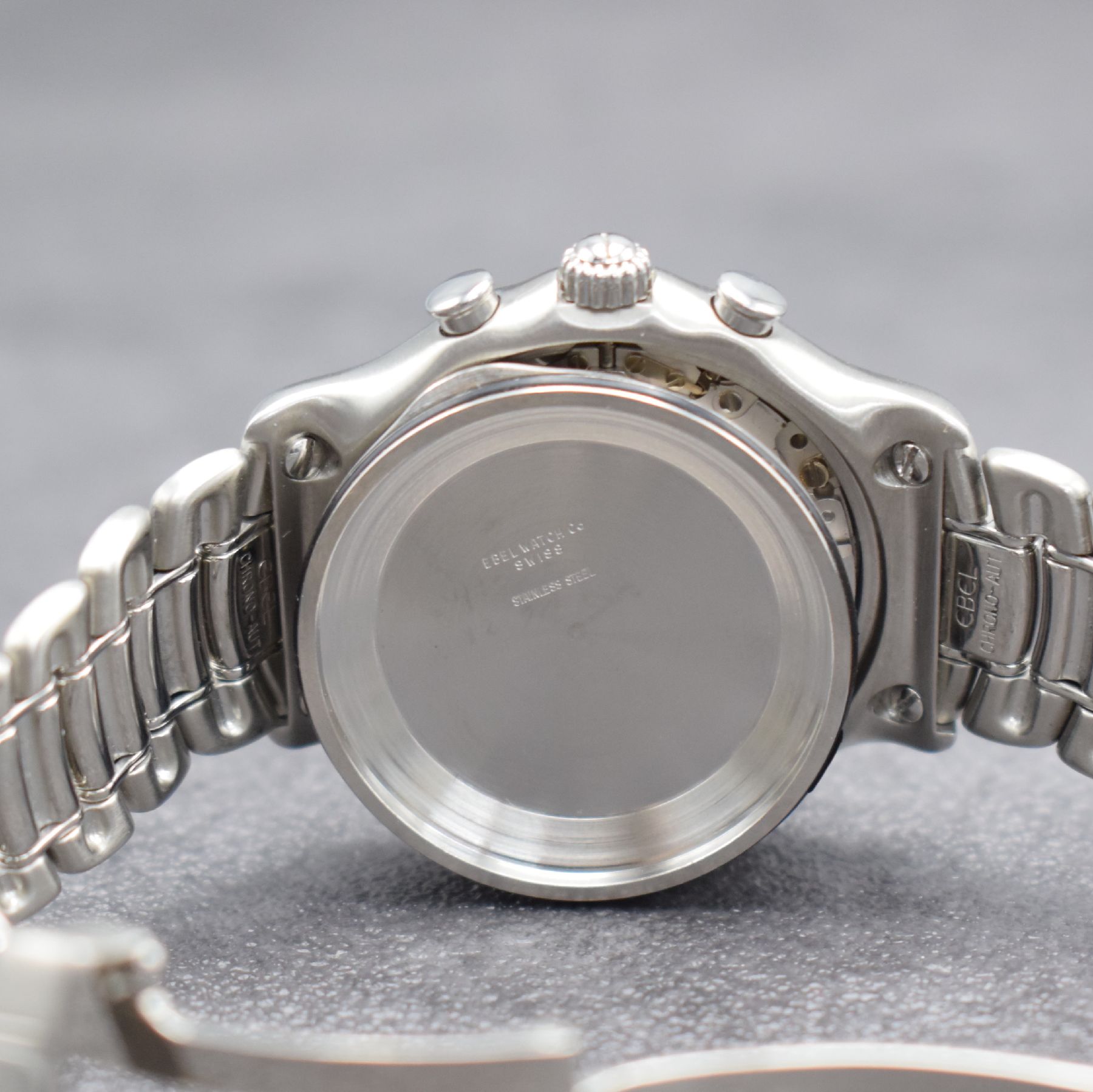 Detail h: EBEL Herrenarmbanduhr mit SchaltradchronographKal. 400 El Primero, Schweiz um 1995, Automatik, Edelstahlgeh. inkl. Gliederband m. Faltschl., vers. ...