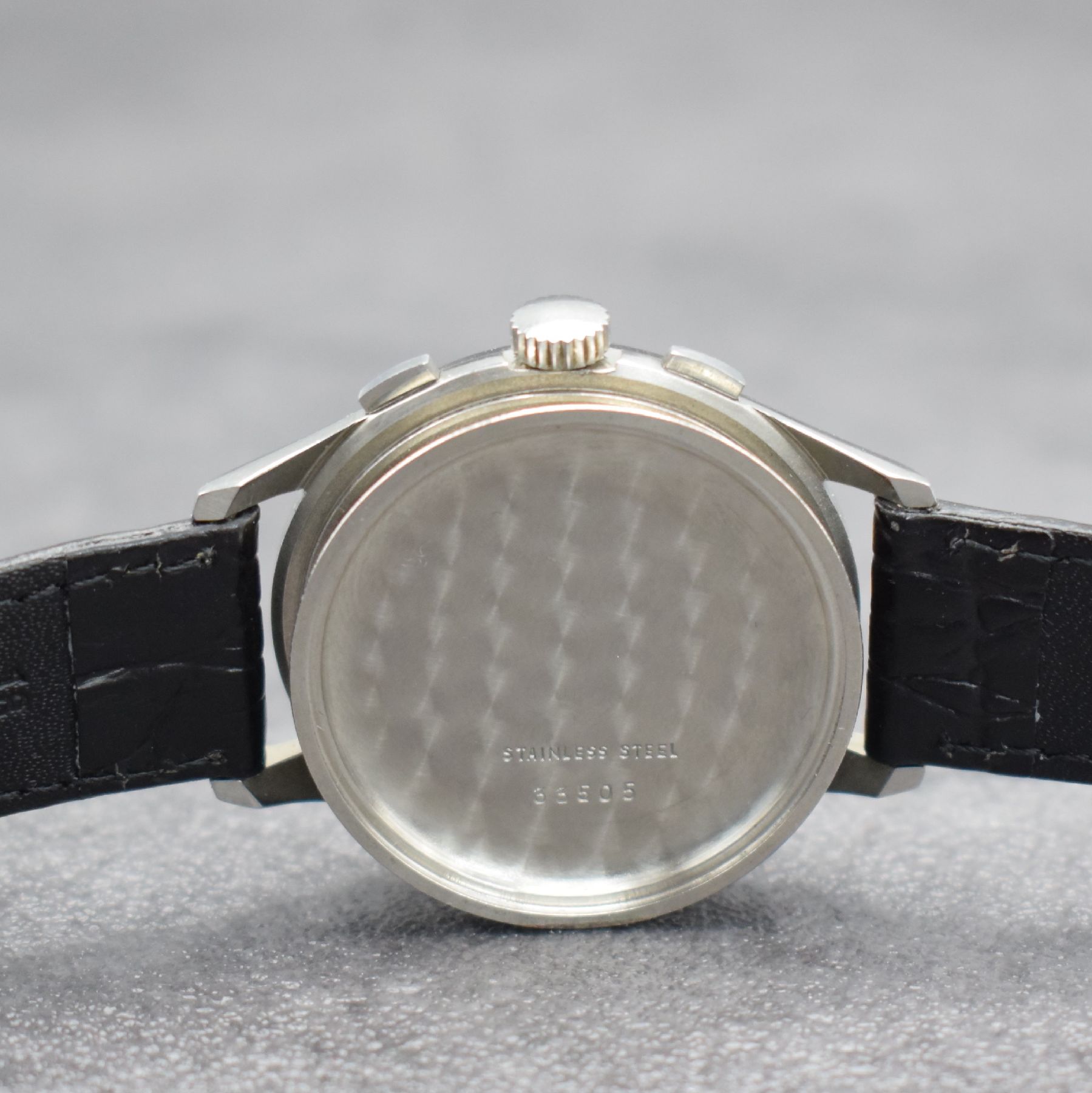 Detail f: VALJOUX 88 nahezu neuwertiger Chronograph mit Vollkalender & Mondphase in Stahl, Schweiz um 1955, Handaufzug, 3-tlg. Geh., Boden & Glasrand aufgedr., ...