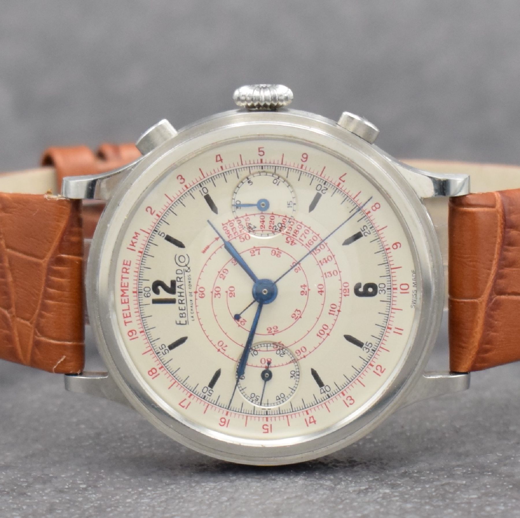 Detail a: EBERHARD & Co Kaliber 1600 sehr schöner großer Armbandchronograph in Stahl, Schweiz um 1940, Handaufzug, gestuftes Geh., Boden & Glasrand gedr., ...