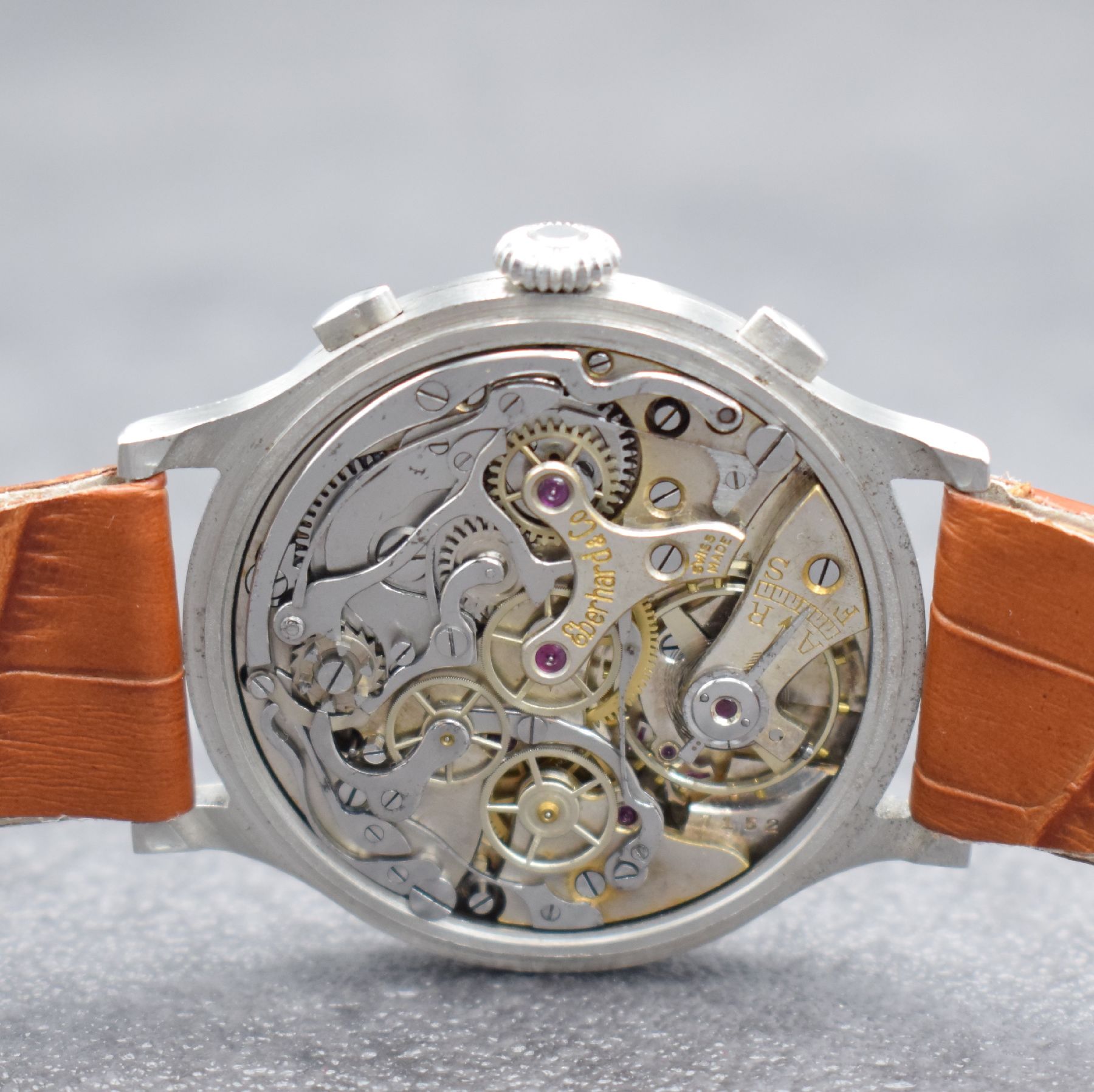Detail e: EBERHARD & Co Kaliber 1600 sehr schöner großer Armbandchronograph in Stahl, Schweiz um 1940, Handaufzug, gestuftes Geh., Boden & Glasrand gedr., ...
