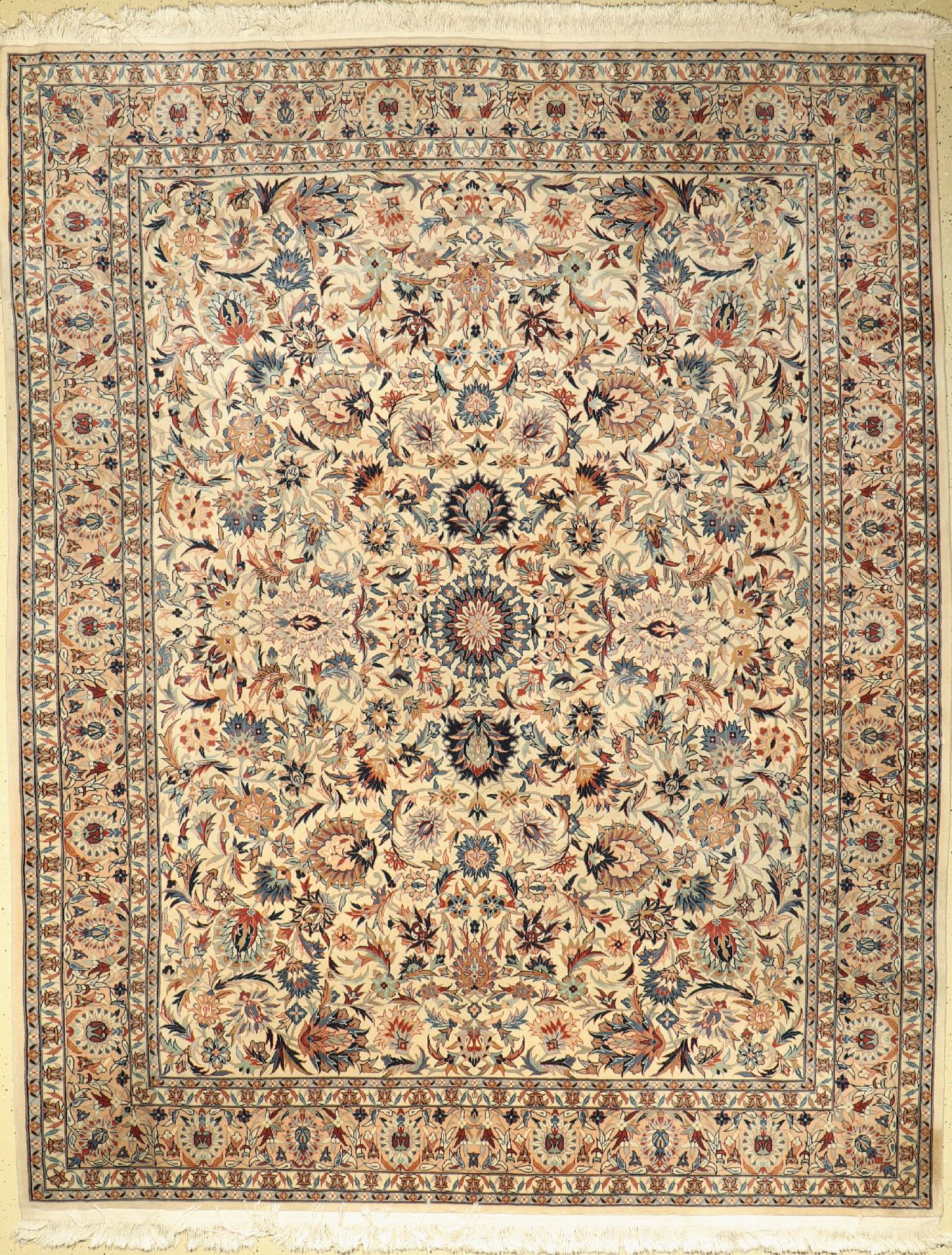 Esfahan fein, China, ca. 40 Jahre, Korkwolle, ca. 306 x 246 cm, Reinigungsbedürftig, EHZ: 2