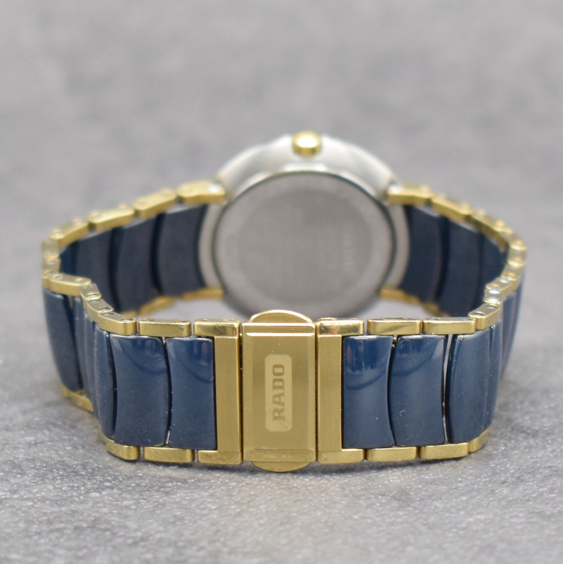 Detail b: RADO Diastar Damenarmbanduhr mit Keramikband, Schweiz lt. orig. Papier verk. 1997, quarz, gedr. Stahlgeh. m. gewölbtem Saphirglas, integr. ...