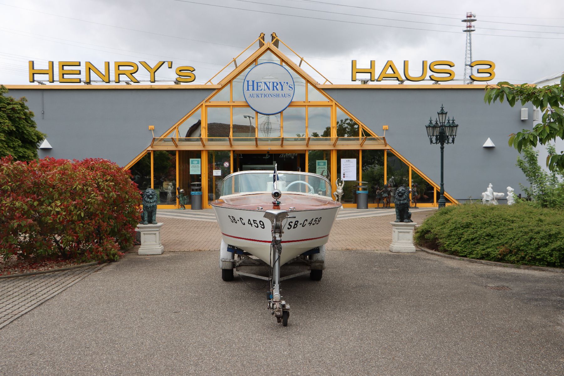 Arcangeli Jolly F100, 1960er Jahre, klassischer italienischer Holzbau aus der Bootswerft Sarnico am Lago d'Iseo, Oberdeck Mahagoni, Evinrude ...
