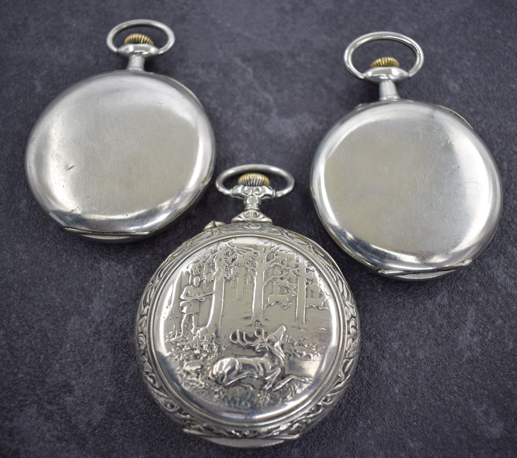 Detail a: 3 DOXA große offene Taschenuhren, Schweiz um 1900, Kronenaufzug, Nickelgehäuse, Emailzifferbl. teils besch. m. arab. Zahlen, Stahlzeiger, ...