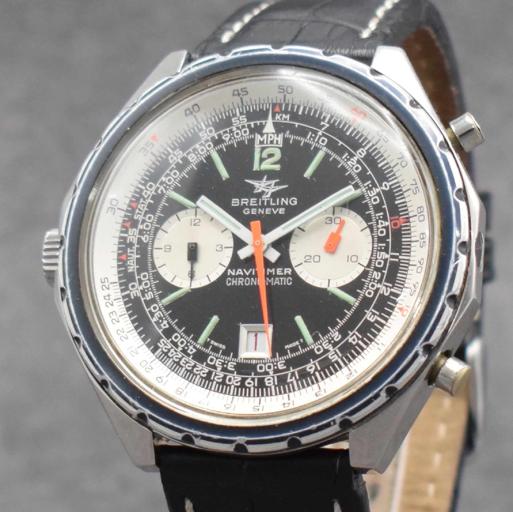 Detail c: BREITLING Navitimer Chrono-Matic Ref. 1806 Chronograph in Stahl, Schweiz um 1972, Automatik, verschr. Geh. m. Rechenschieber- Drehlünette, orig. ...