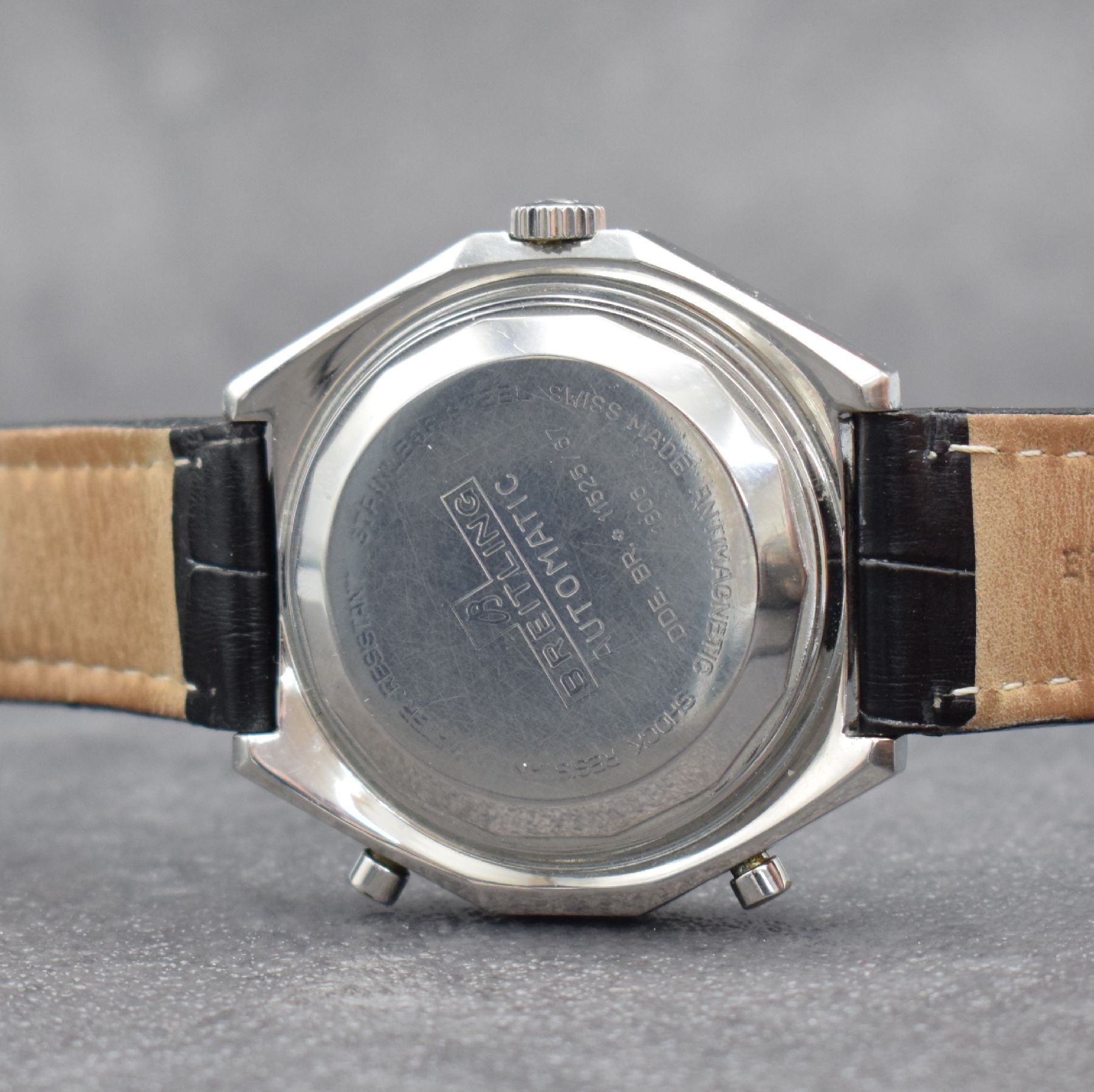 Detail f: BREITLING Navitimer Chrono-Matic Ref. 1806 Chronograph in Stahl, Schweiz um 1972, Automatik, verschr. Geh. m. Rechenschieber- Drehlünette, orig. ...