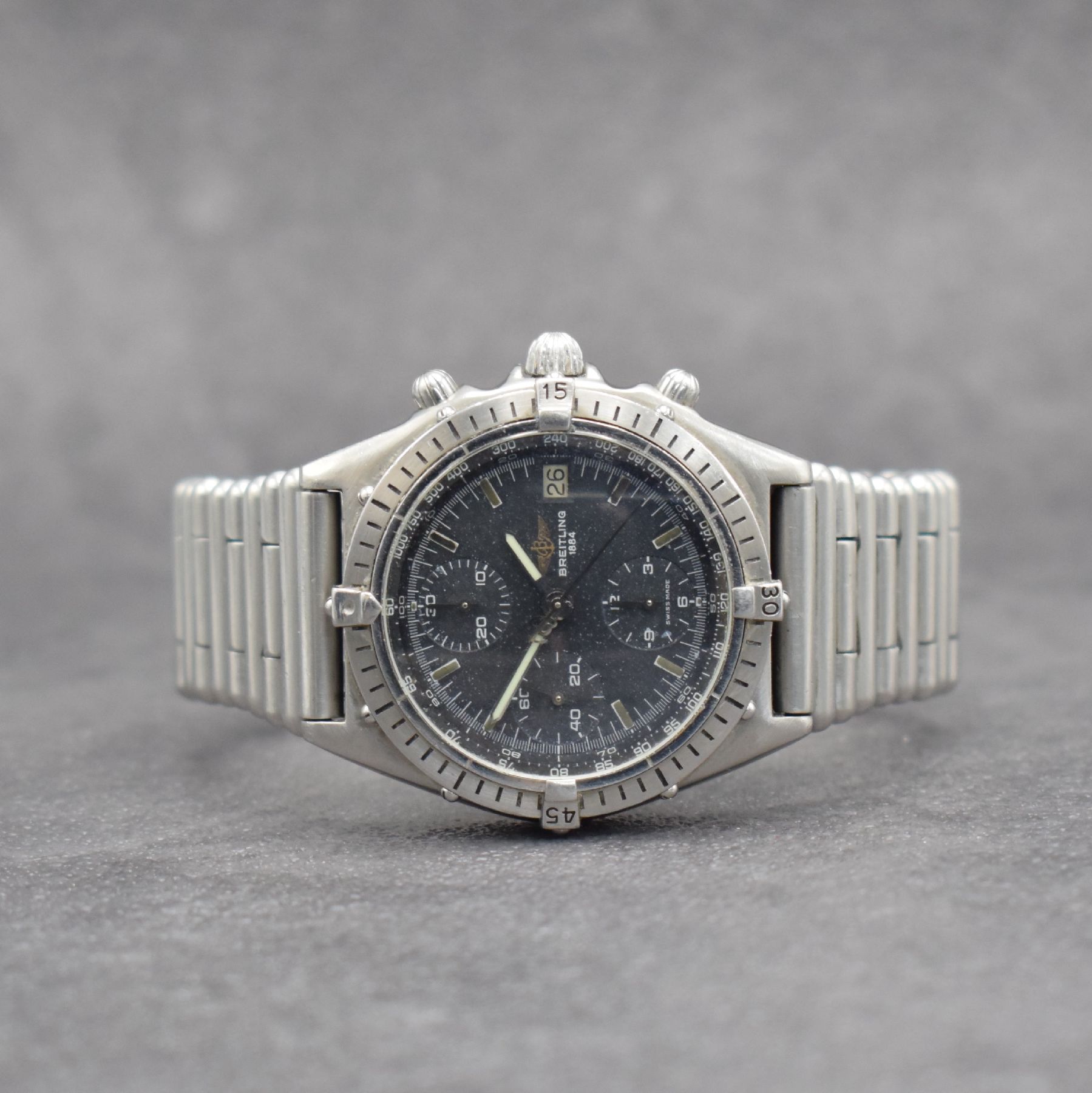 BREITLING Chronomat Herrenarmbanduhr in Stahl mit Chronograph, Schweiz um 1990, Ref. 81950, Boden & Krone verschr., Roleauxband m. dopp. Faltschl., ...