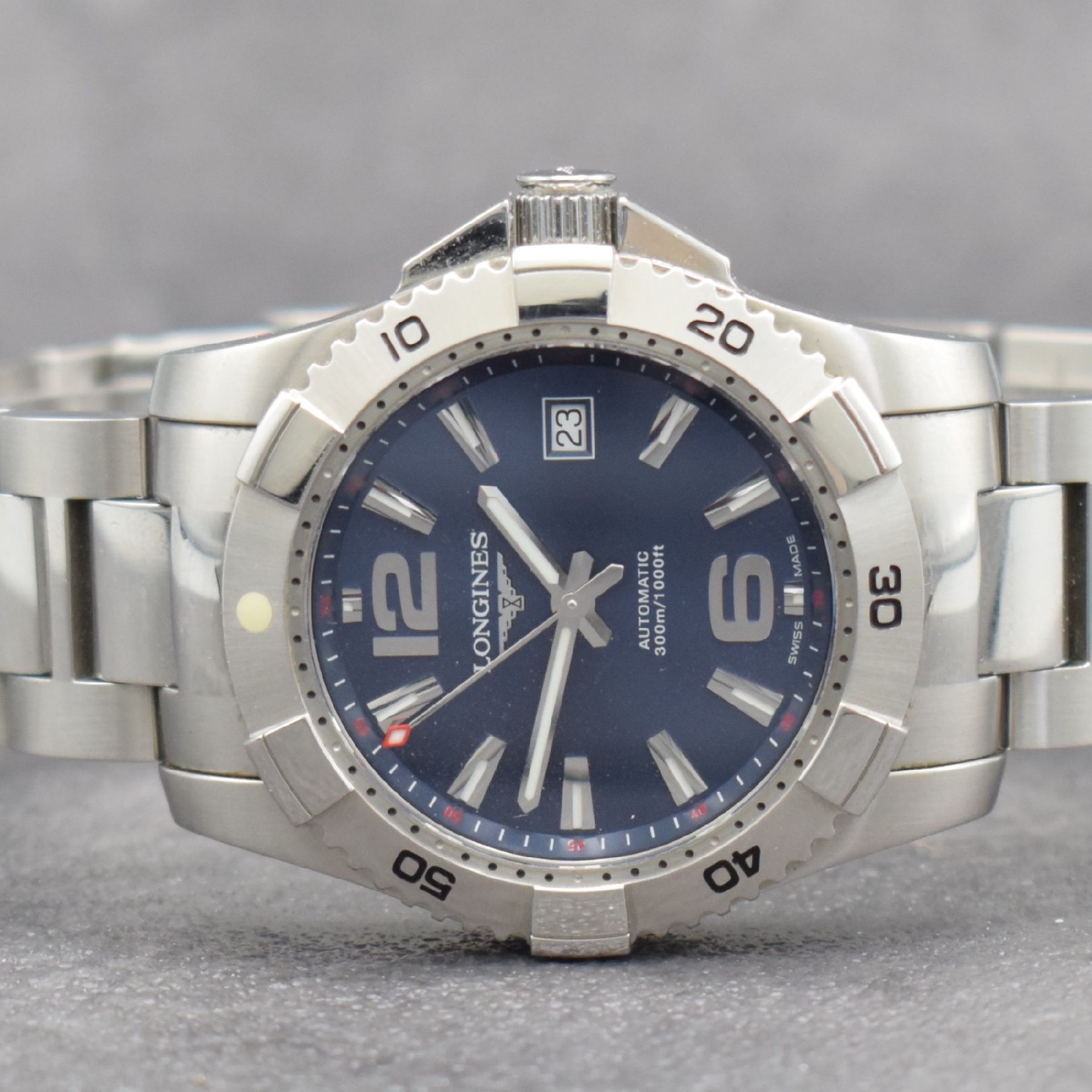 Detail a: LONGINES Armbanduhr Hydro Conquest, Automatik, Ref. L3.649.4, Edelstahlgeh. inkl. Gliederband m. Faltschl. & Tauchverlängerung, Boden & Krone ...