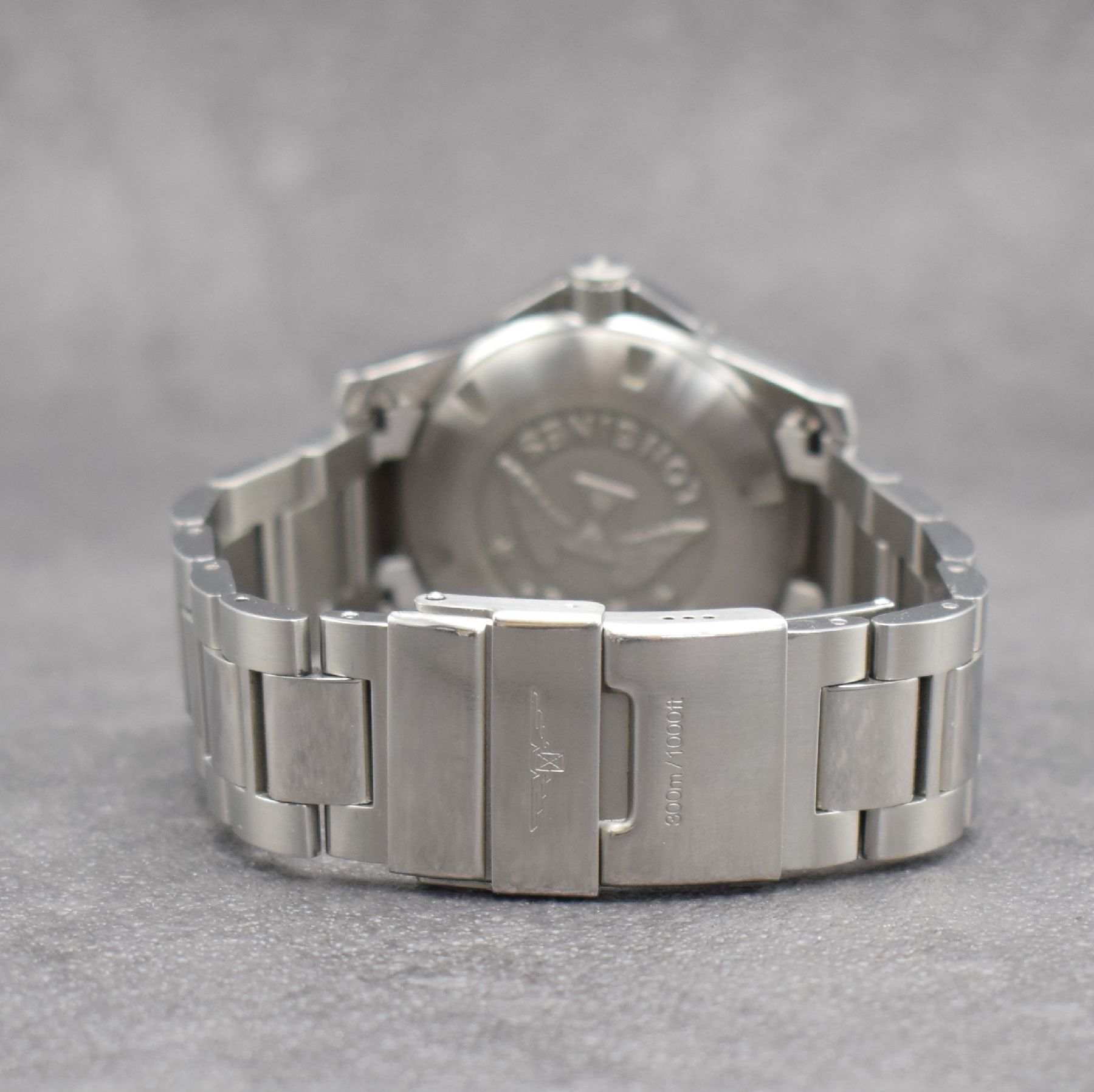 Detail d: LONGINES Armbanduhr Hydro Conquest, Automatik, Ref. L3.649.4, Edelstahlgeh. inkl. Gliederband m. Faltschl. & Tauchverlängerung, Boden & Krone ...