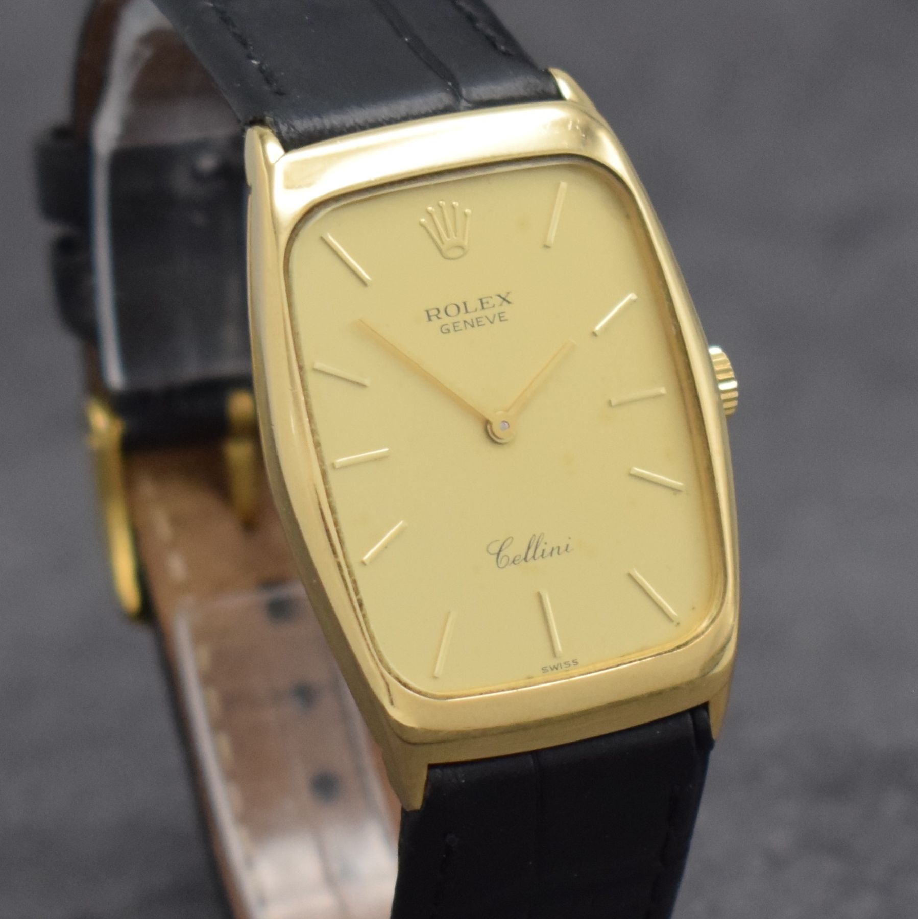 Detail e: ROLEX Cellini Armbanduhr in GG 750/000 Referenz 4136, Handaufzug, Schweiz um 1991, Boden aufgedr., neutr.. Lederband, champagnerfarb. Zifferbl. m. ...