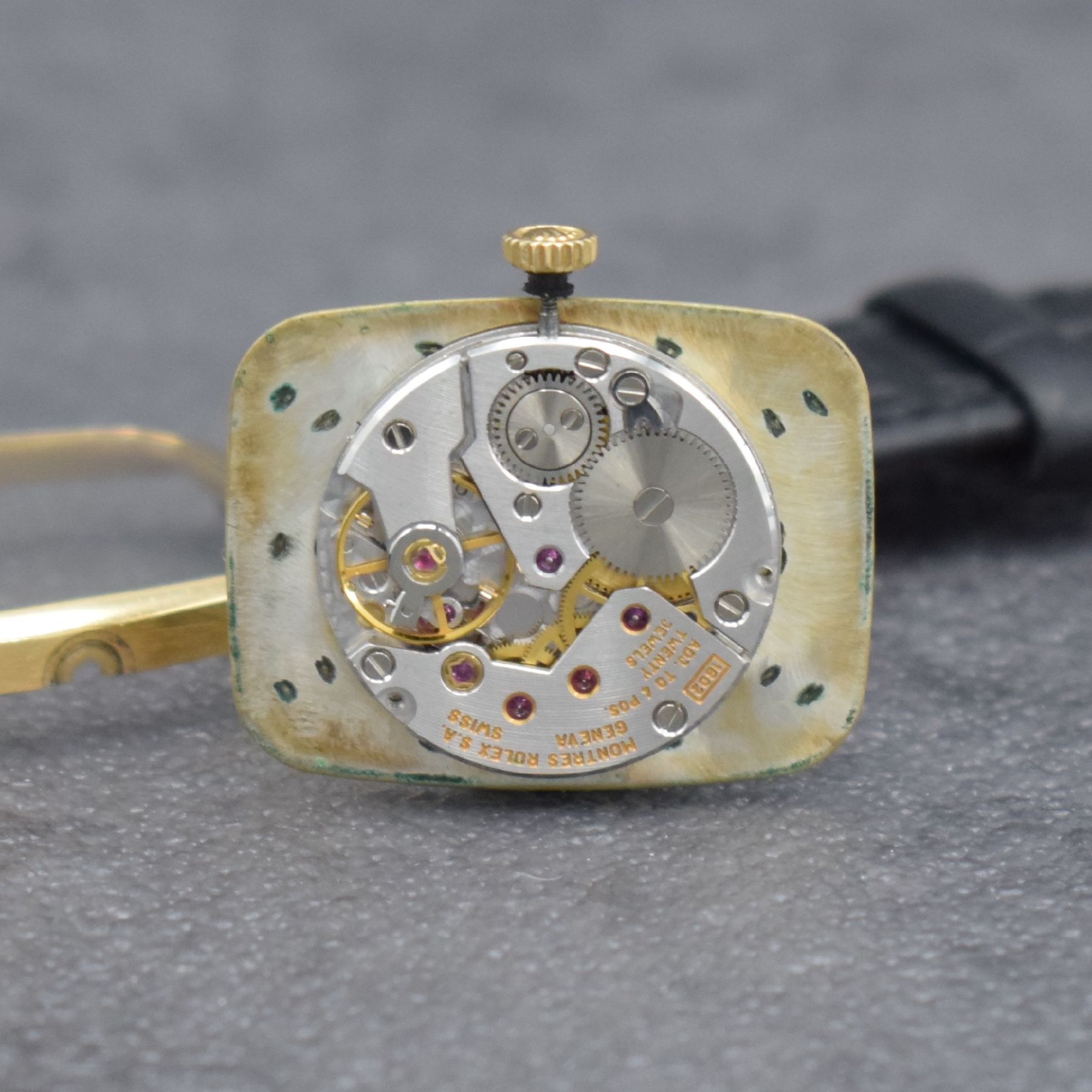 Detail i: ROLEX Cellini Armbanduhr in GG 750/000 Referenz 4136, Handaufzug, Schweiz um 1991, Boden aufgedr., neutr.. Lederband, champagnerfarb. Zifferbl. m. ...