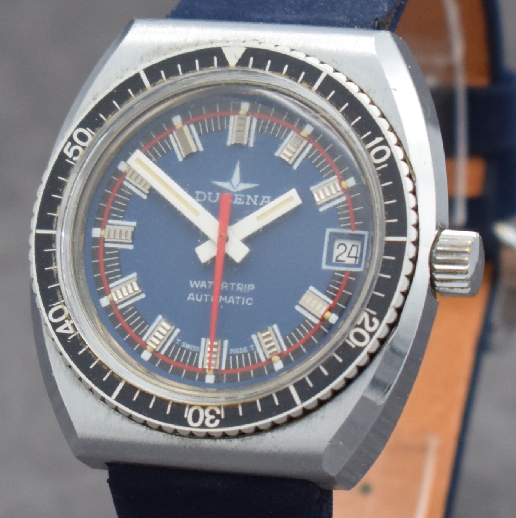 Detail c: DUGENA Armbanduhr im Taucherdesign, Automatik, Schweiz um 1970, Ref. 4327-0419, verchr. Geh., Edelstahlboden verschr., Lün. 60er teil. beids. ...