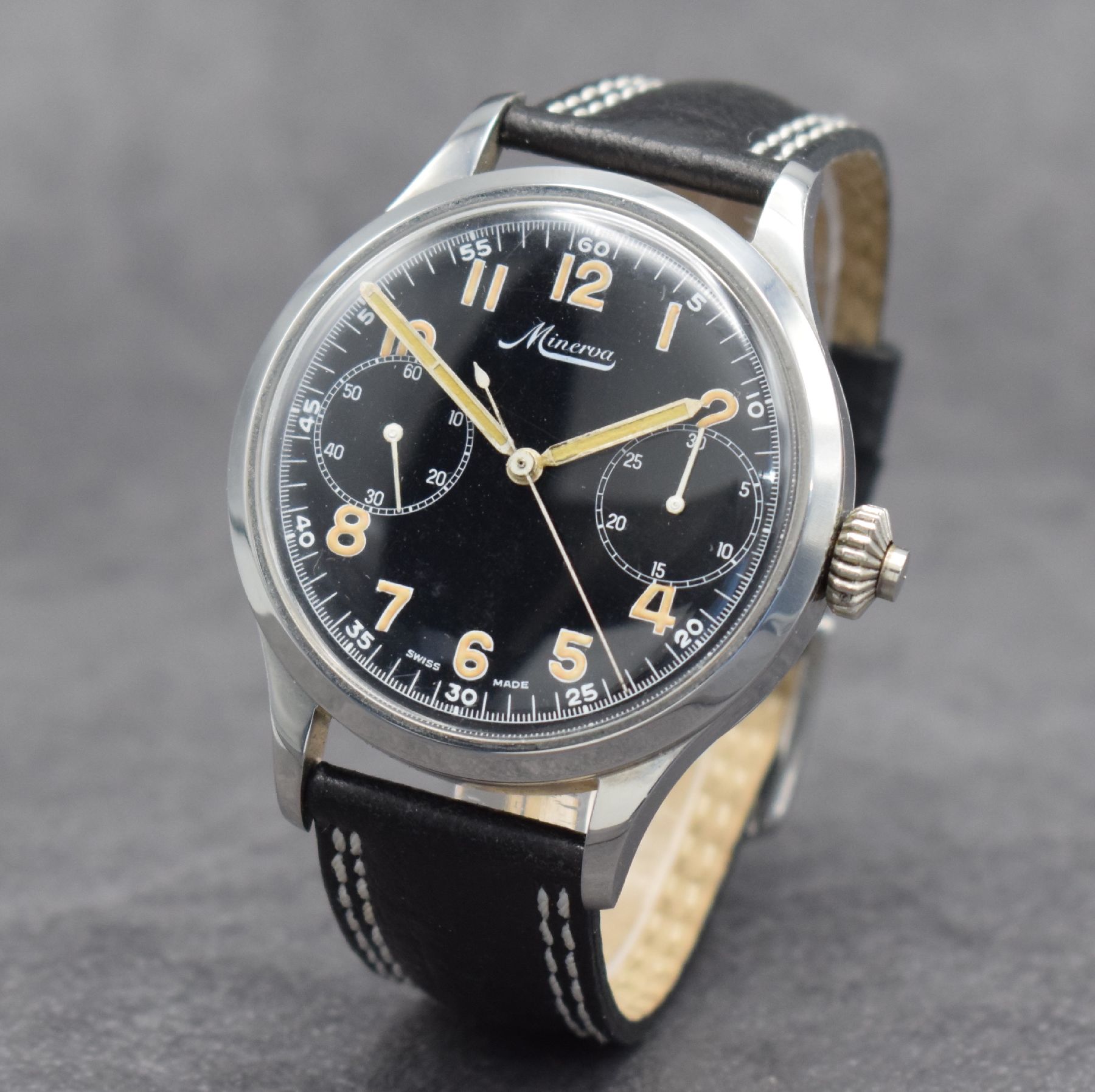Detail d: MINERVA Kaliber 9-19 Taschenuhrwerk Umbau zur Armbanduhr mit Chronograph, Werk um 1940, neutr. Stahlgeh., Boden & Glasrand aufgedr., Drückerkrone, ...
