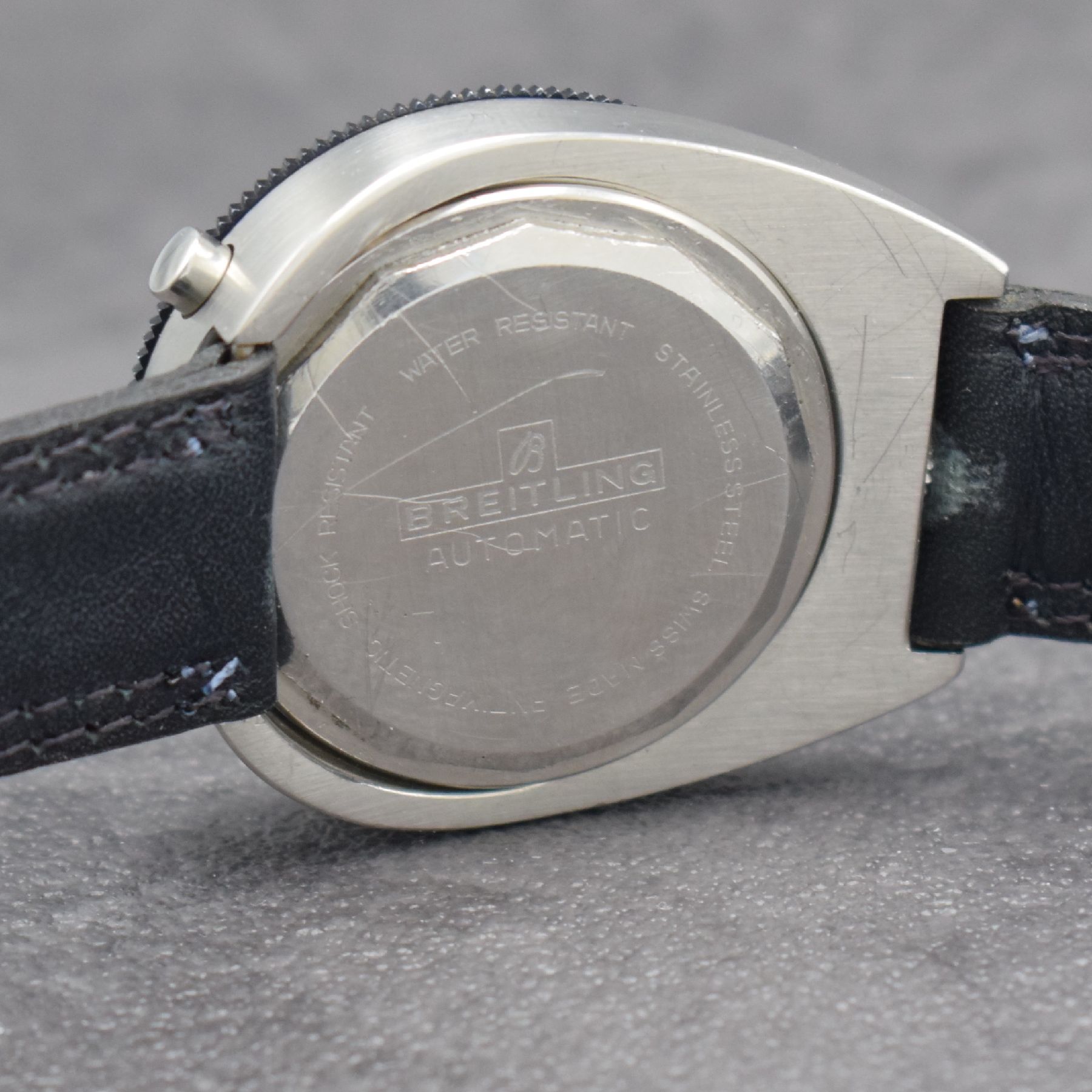 Detail f: BREITLING "Bull Head" Herrenarmbanduhr mit Chronograph Referenz 2117, Schweiz um 1975, Automatik, pultförmiges Edelstahlgeh. inkl. ...