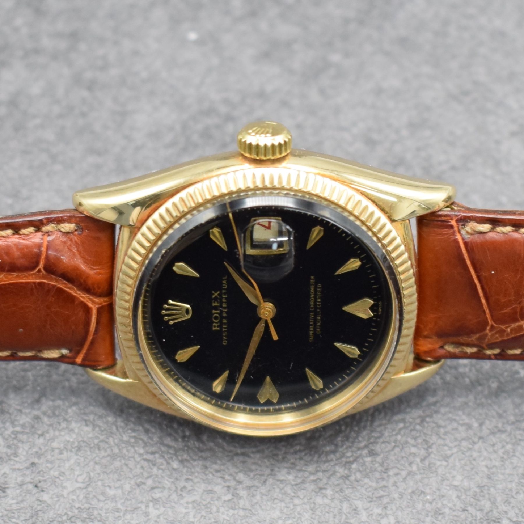 Detail e: ROLEX seltene Herrenarmbanduhr Oyster Perpetual Datejust Referenz 6305 in GG 585/000, Automatik, Schweiz um 1957, Chronometer der Superlative, ...
