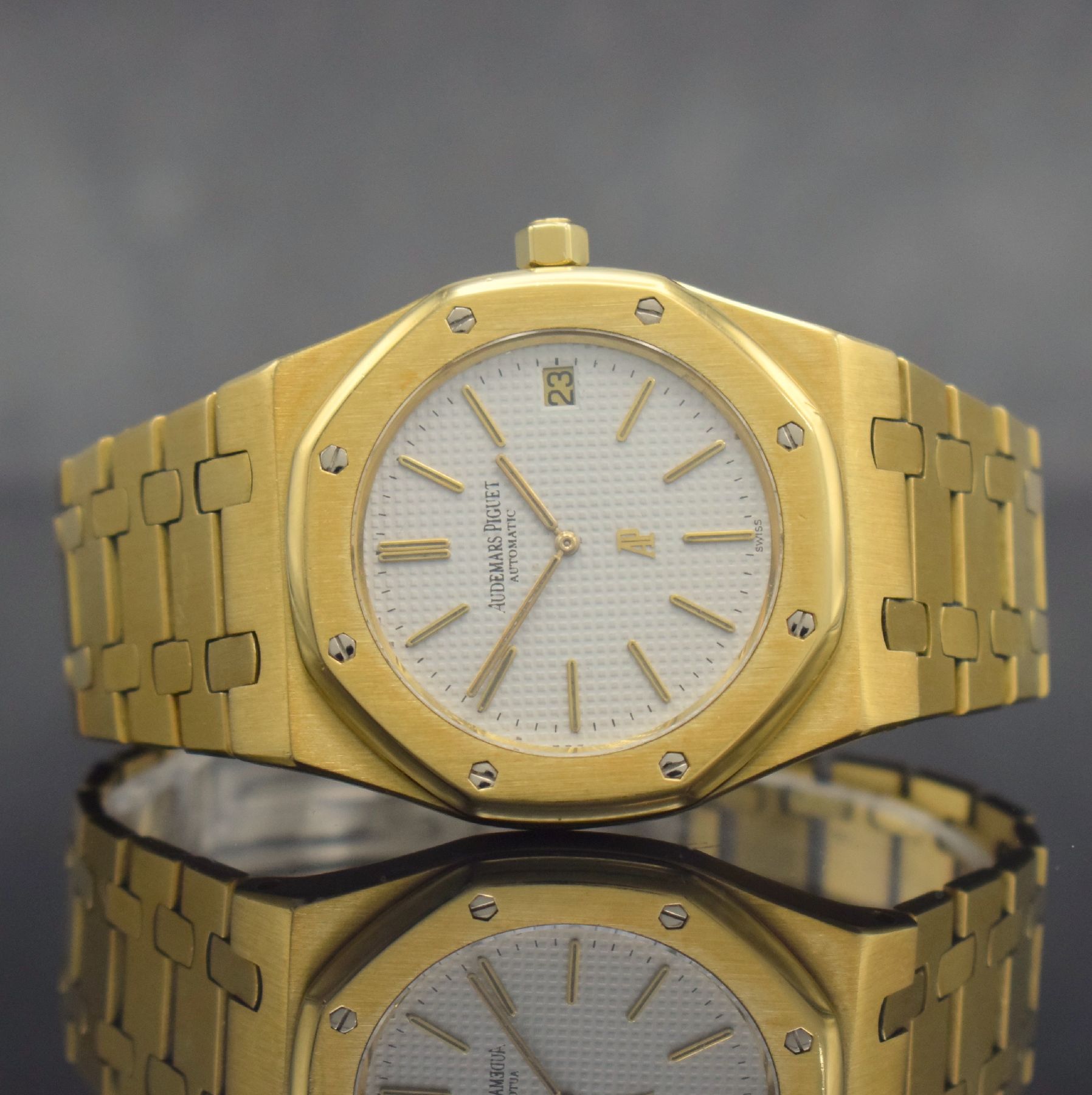 AUDEMARS PIGUET hochfeine & extrem seltene Herrenarmbanduhr Modell Royal Oak sog. JUMBO Modell in GG 750/000, Automatik, B-Serie, Schweiz um 1979, ...