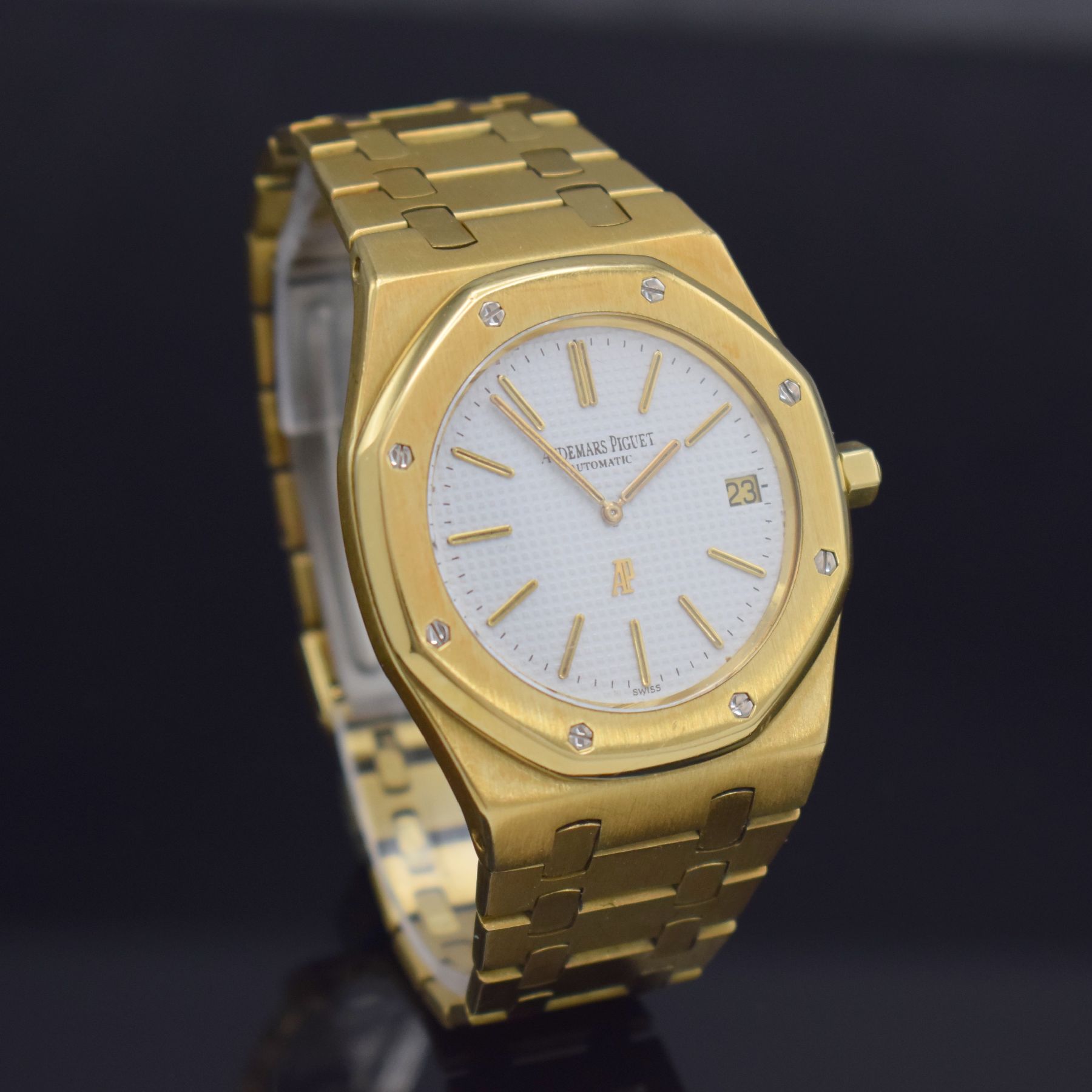 Detail d: AUDEMARS PIGUET hochfeine & extrem seltene Herrenarmbanduhr Modell Royal Oak sog. JUMBO Modell in GG 750/000, Automatik, B-Serie, Schweiz um 1979, ...