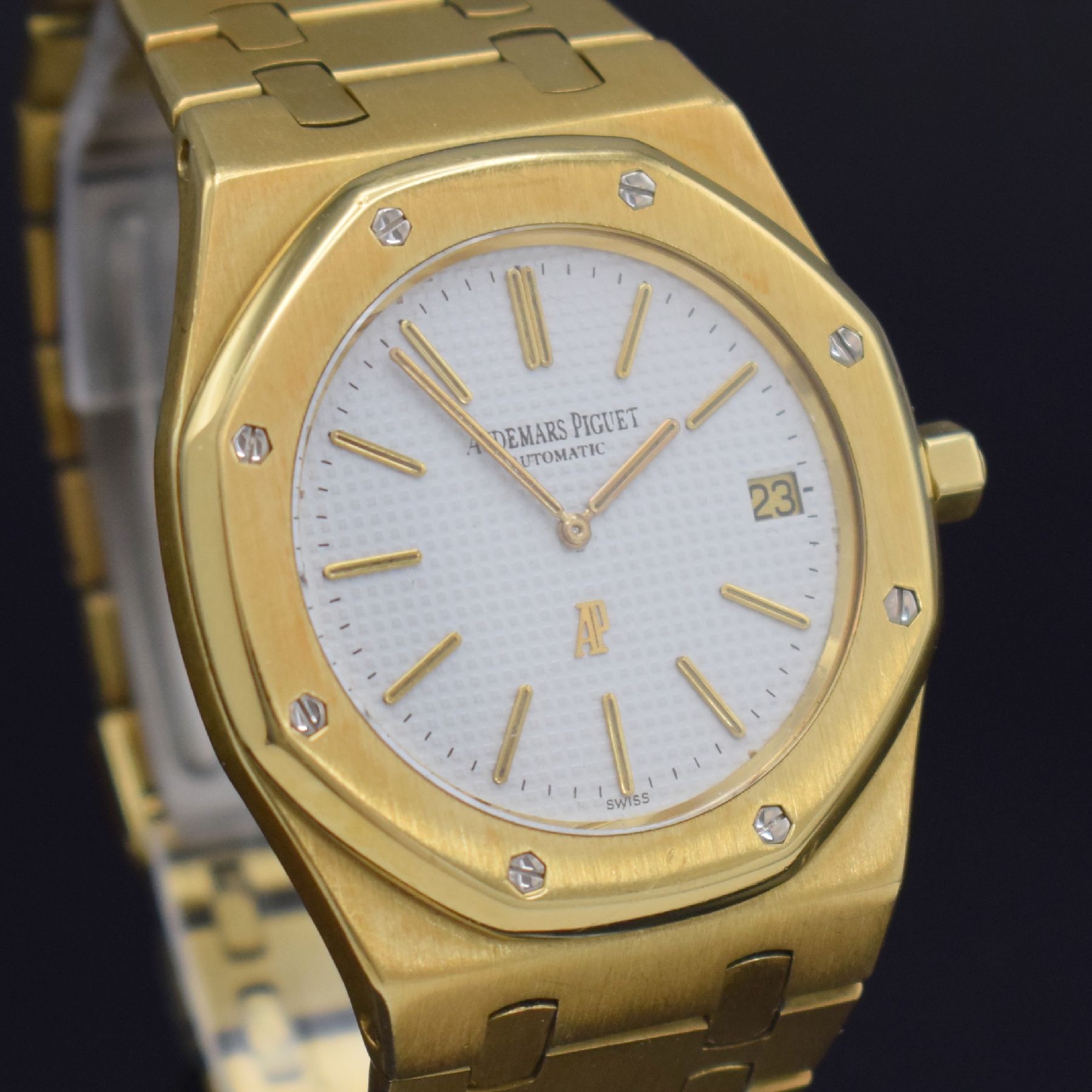 Detail e: AUDEMARS PIGUET hochfeine & extrem seltene Herrenarmbanduhr Modell Royal Oak sog. JUMBO Modell in GG 750/000, Automatik, B-Serie, Schweiz um 1979, ...
