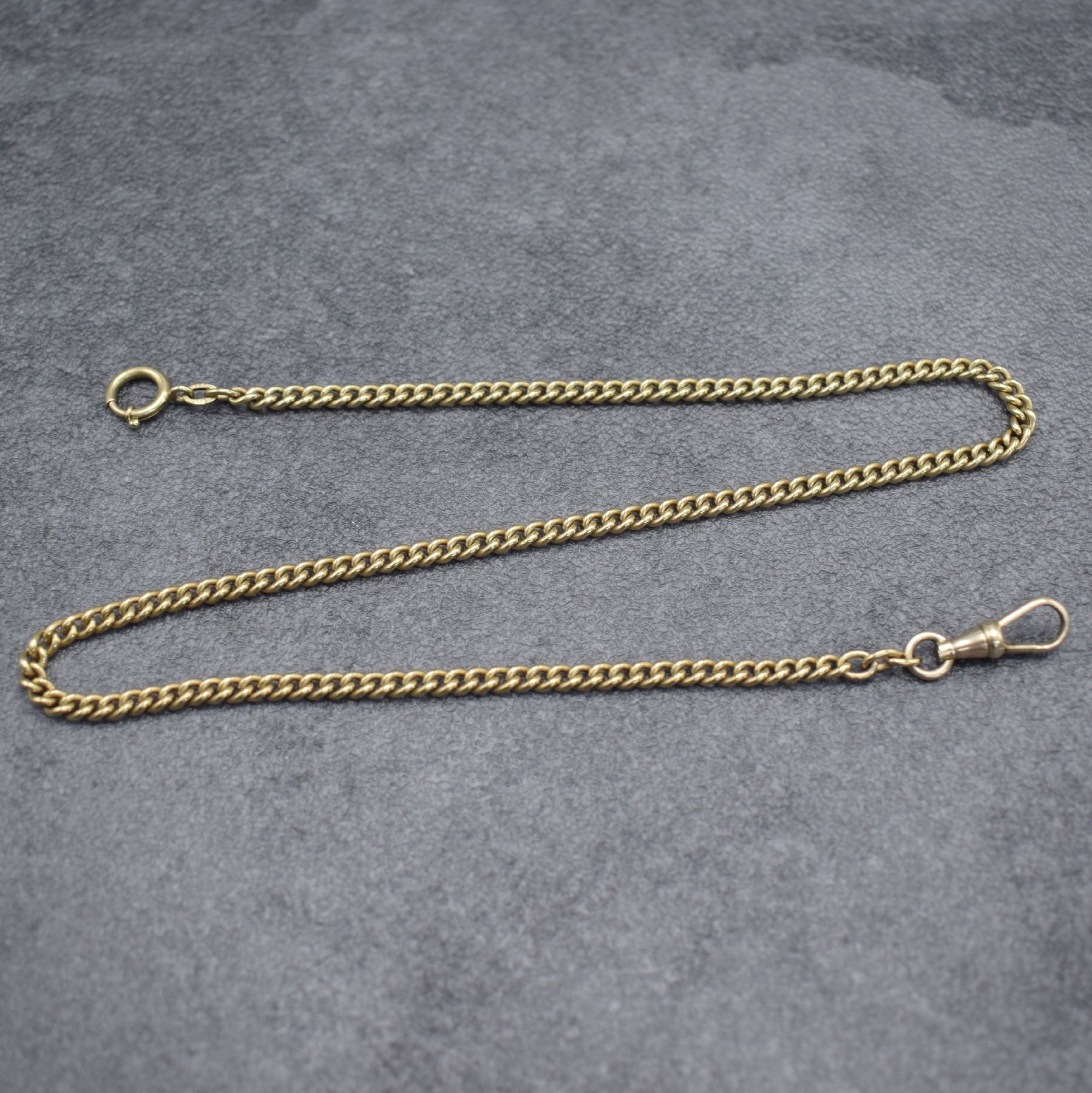 Detail h: WALTHAM Savonette im vergoldeten Gehäuse mit Kette in GG 333/000, USA um 1918, Kette später, massives floral grav. Gehäuse, Cuvette m. Widmung, ...