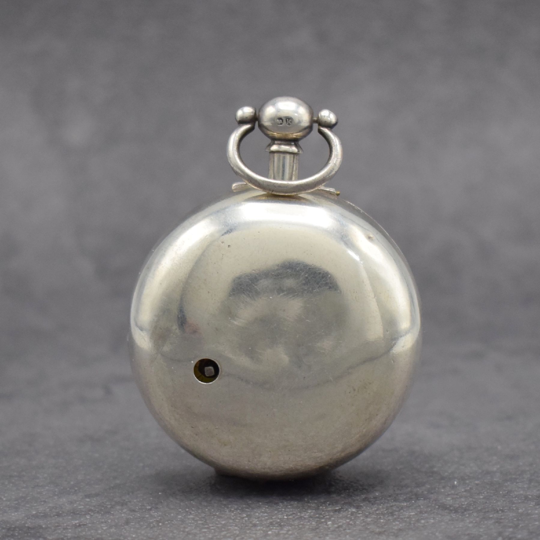 Detail n: 2 Englische Spindeltaschenuhren, 1) RALPH GOUT London, um 1790 für den osmanischen Markt, verg. & grav. Gehäuse, Emailzifferbl. m. osmanischen Ind. ...